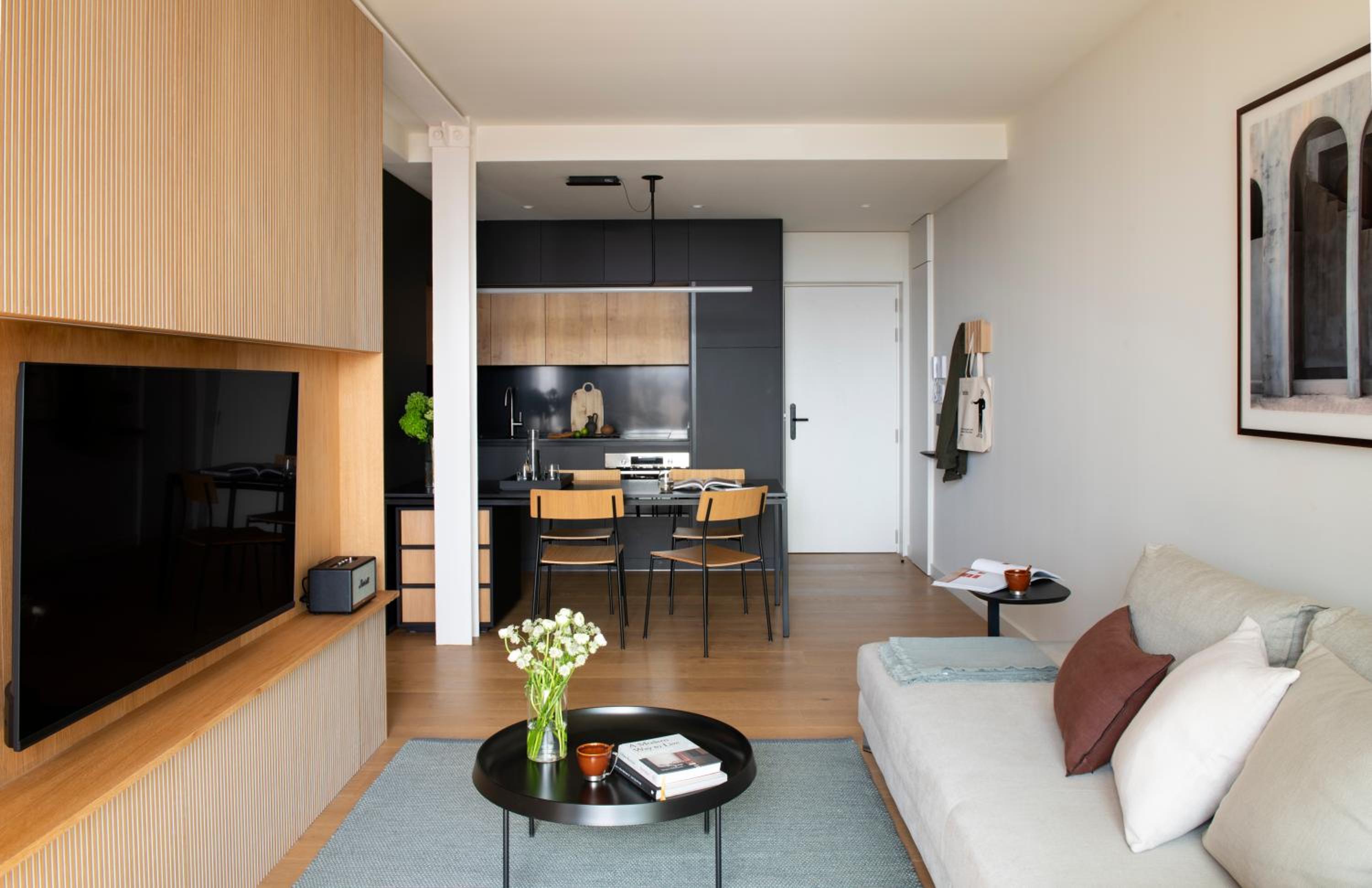 Deluxe Apartment photo 3
