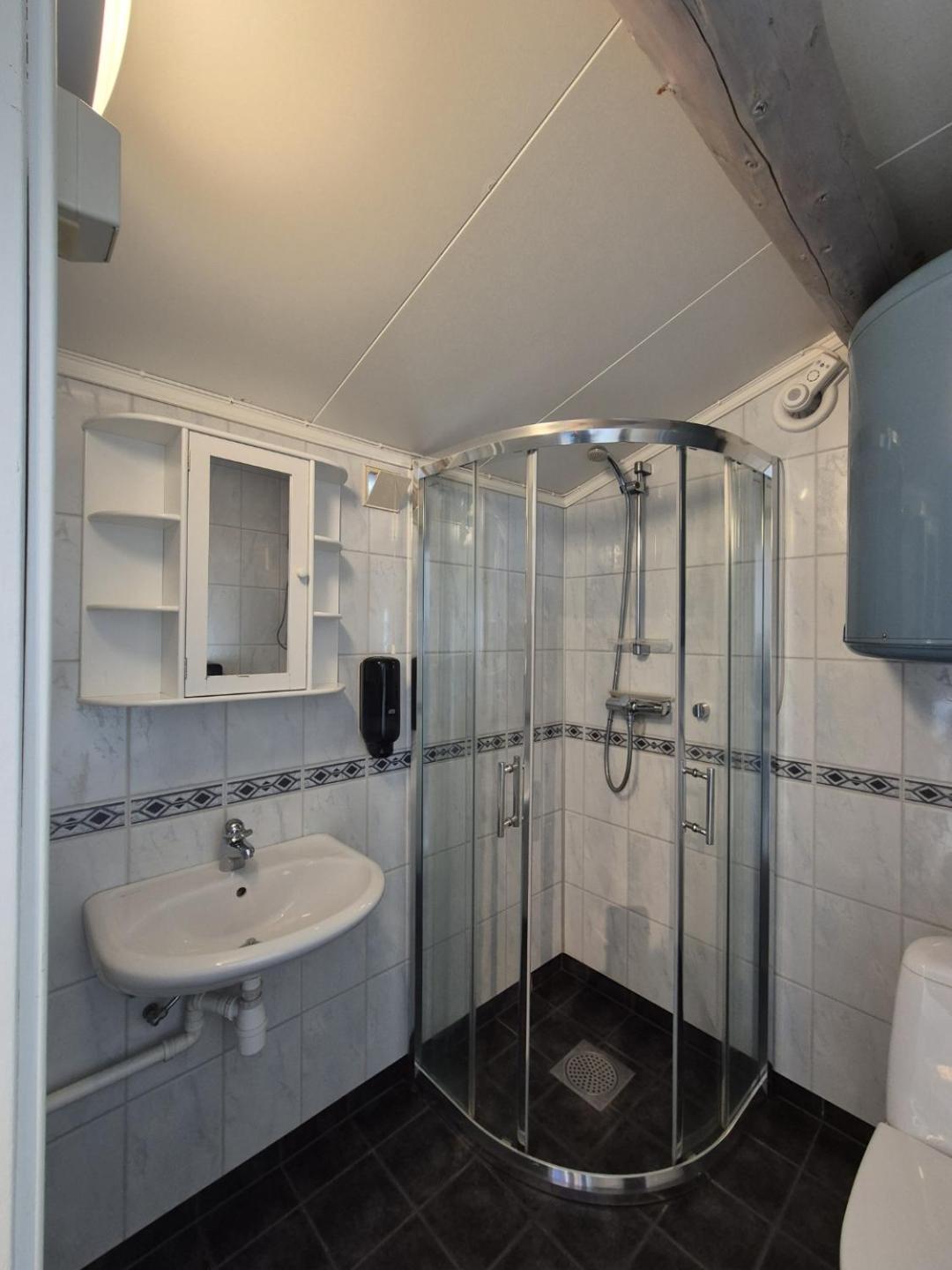 One-Bedroom Cottage photo 3