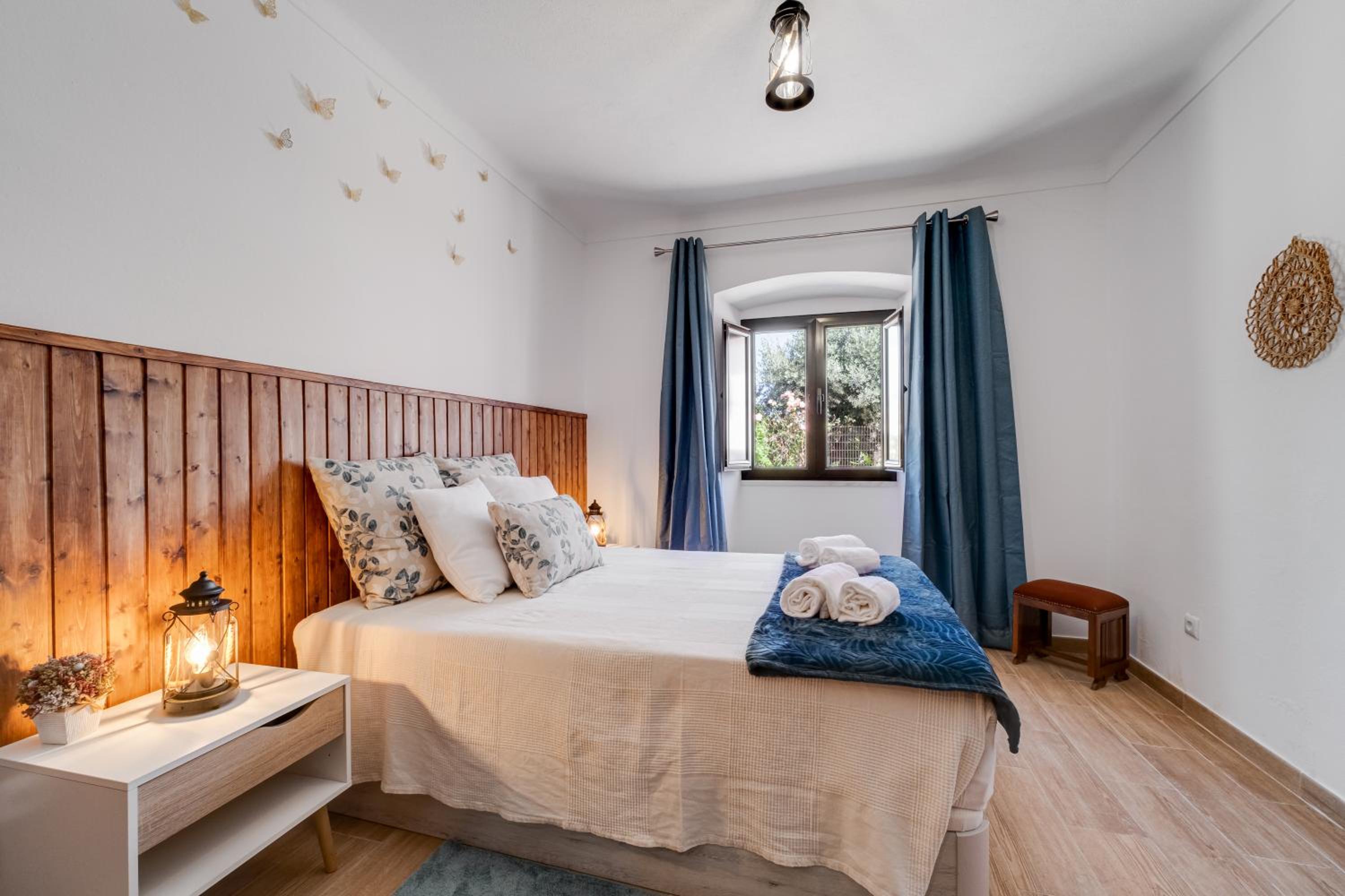One-Bedroom House photo 1