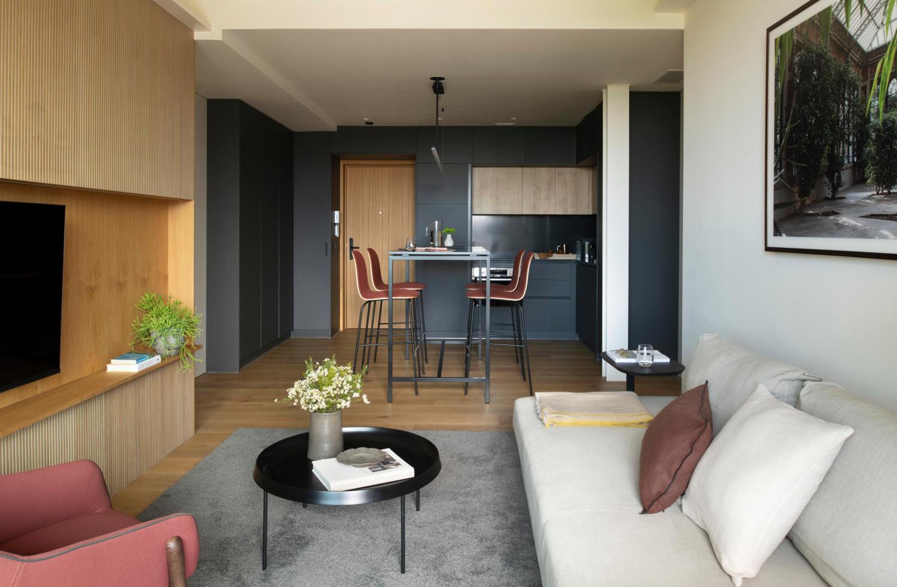 Two-Bedroom Apartment with Balcony Panoramic View