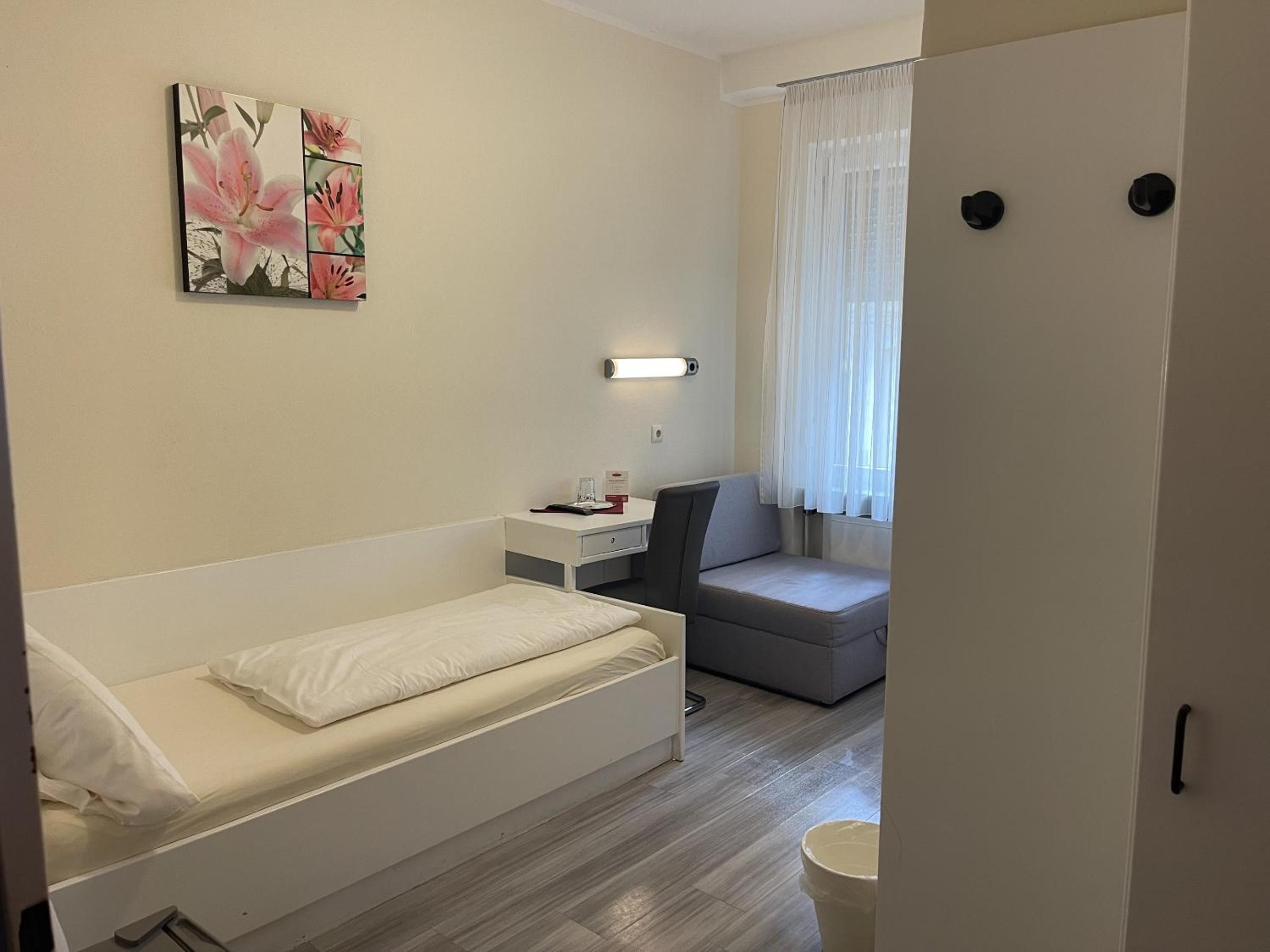 Standard Single Room photo 3