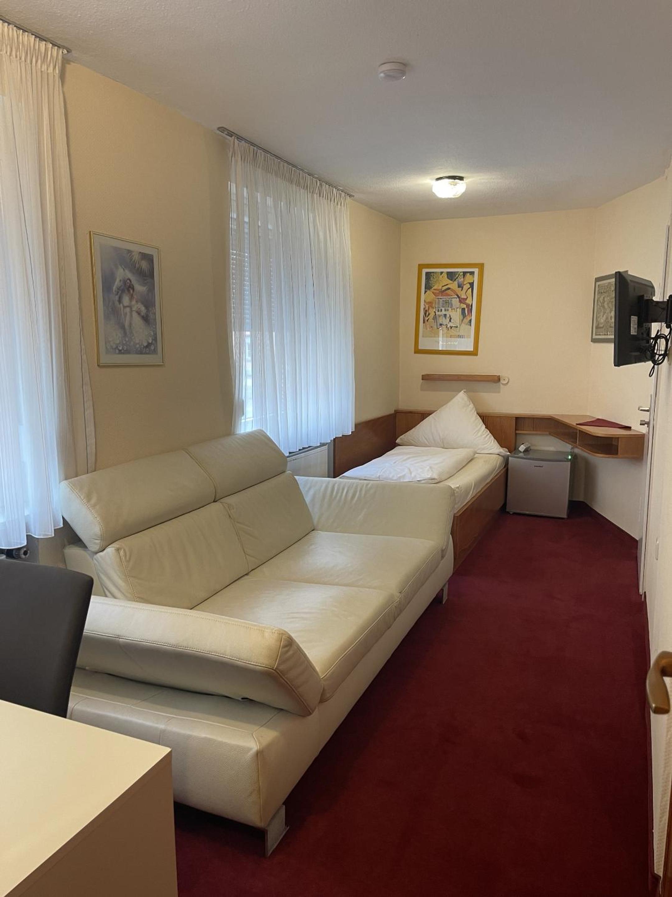 Standard Single Room photo 2
