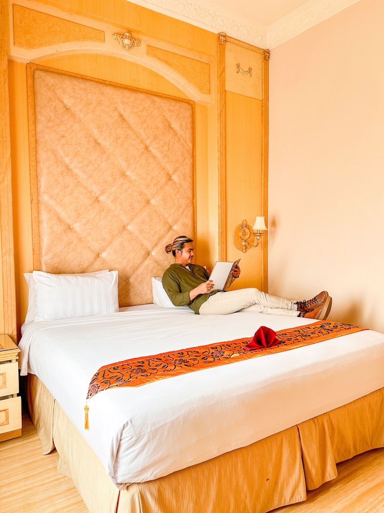 Deluxe Room - Photo 2