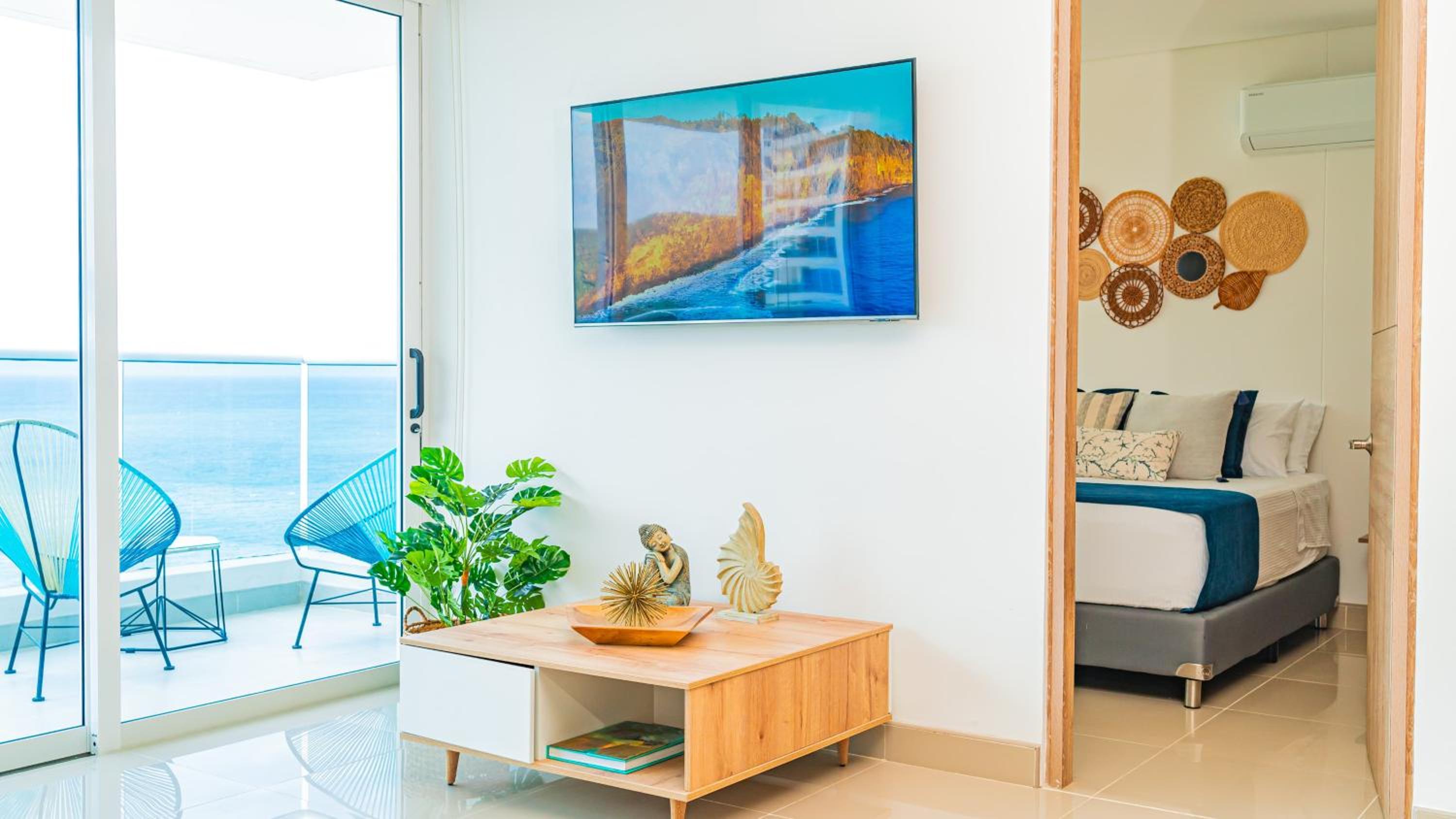 Apartment photo 2