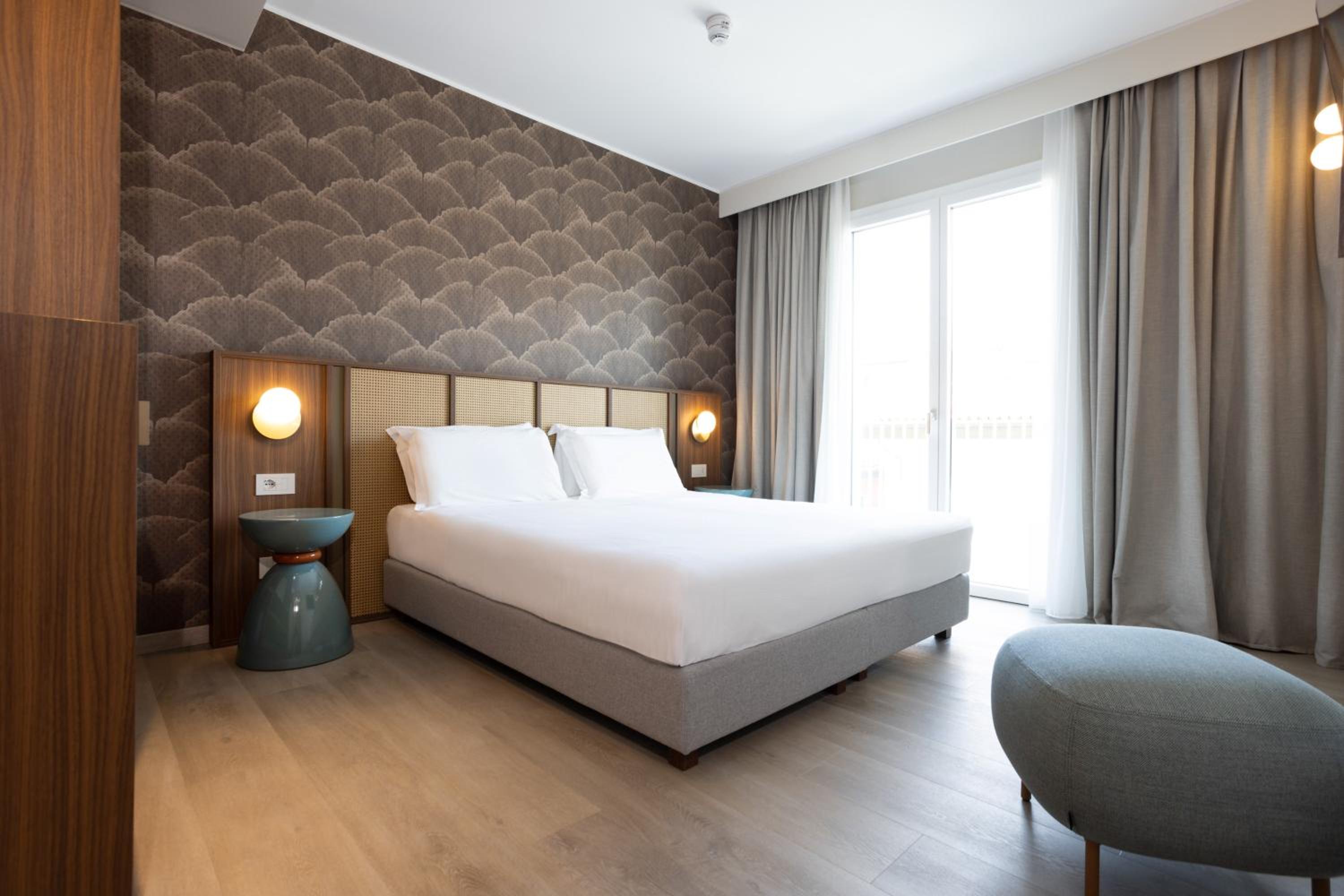 Deluxe Double or Twin Room with Balcony - Photo 19