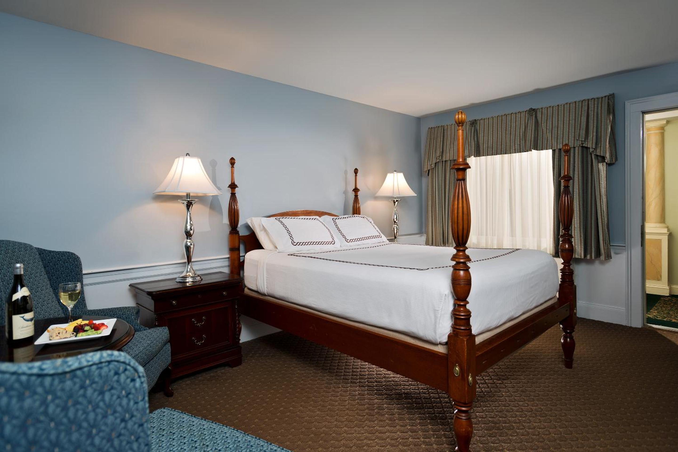 Queen Room photo 3