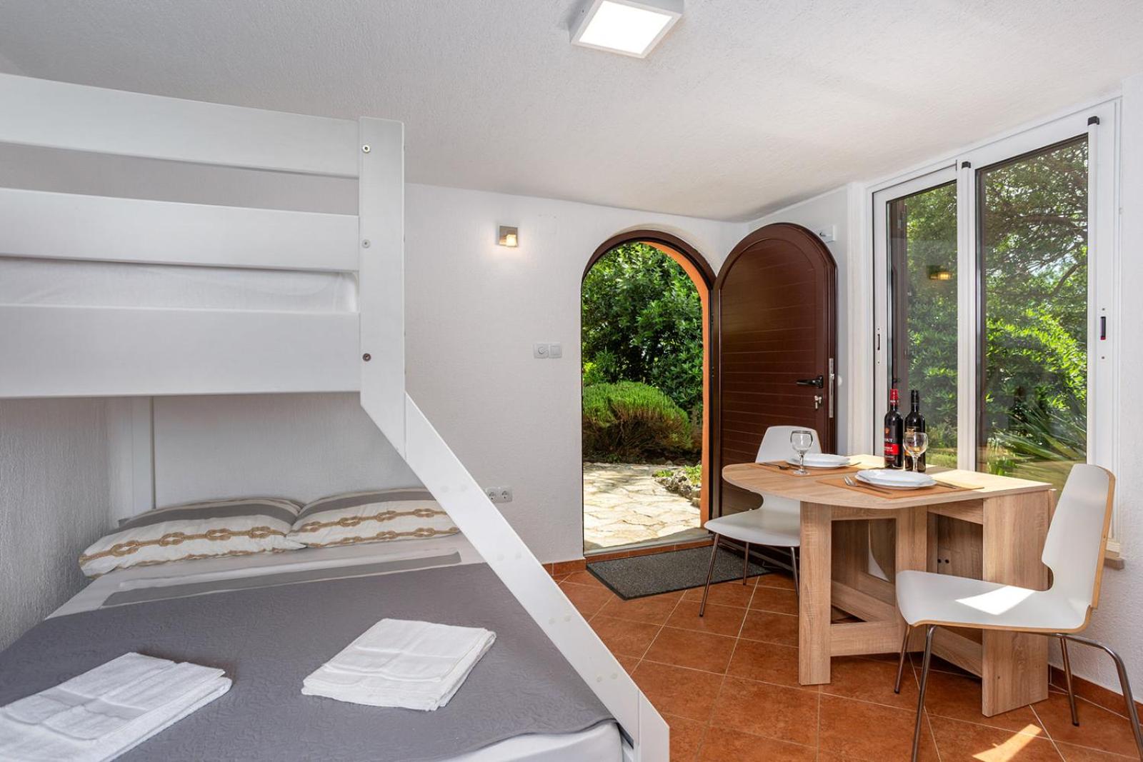 Studio with Garden View photo 2