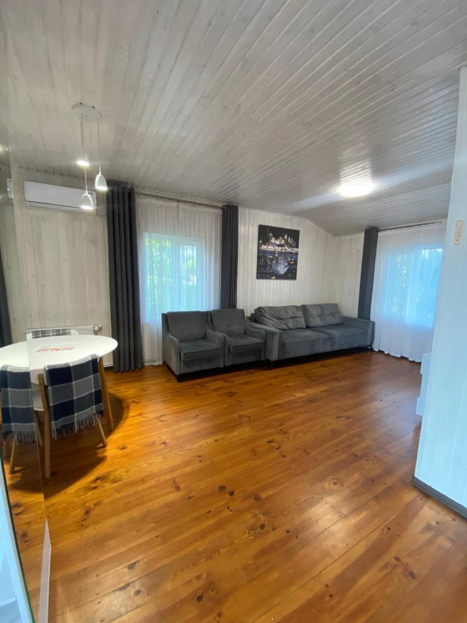 Two-Bedroom House photo 3