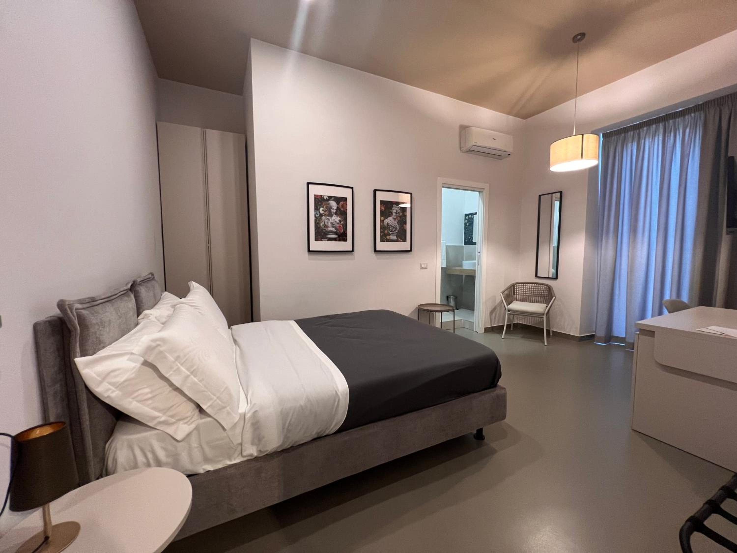 Superior Double Room - Photo 1