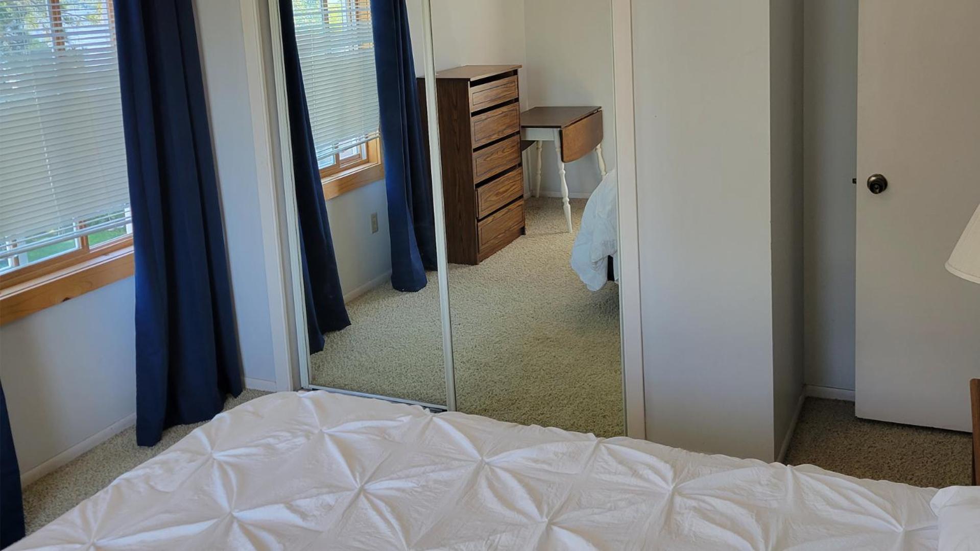 Seven-Bedroom House photo 1