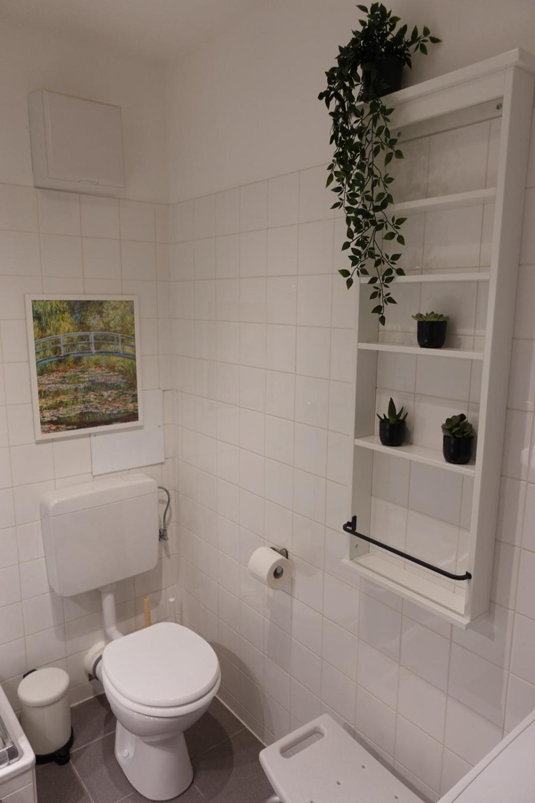 One-Bedroom Apartment photo 3