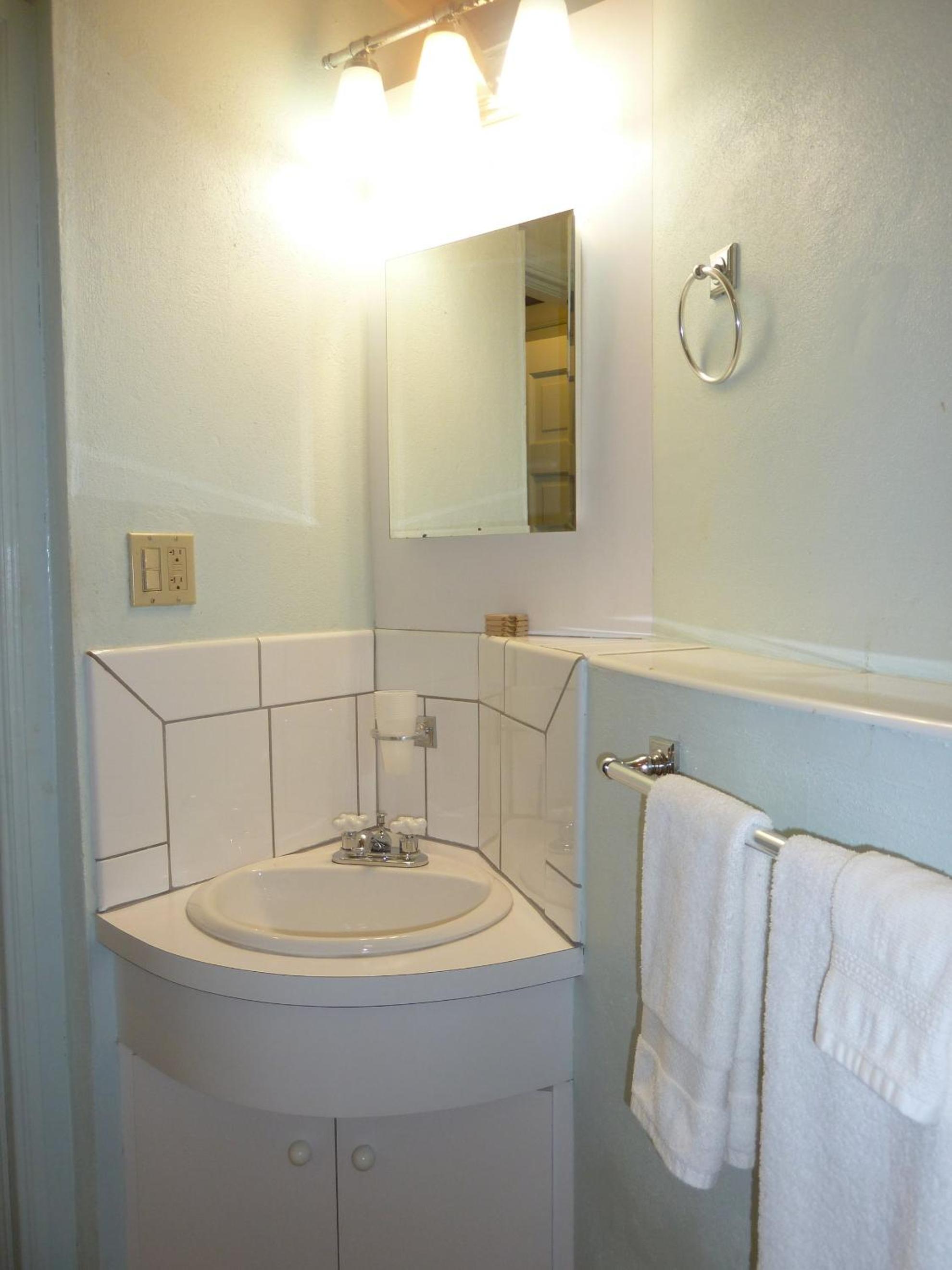 Queen Room photo 3