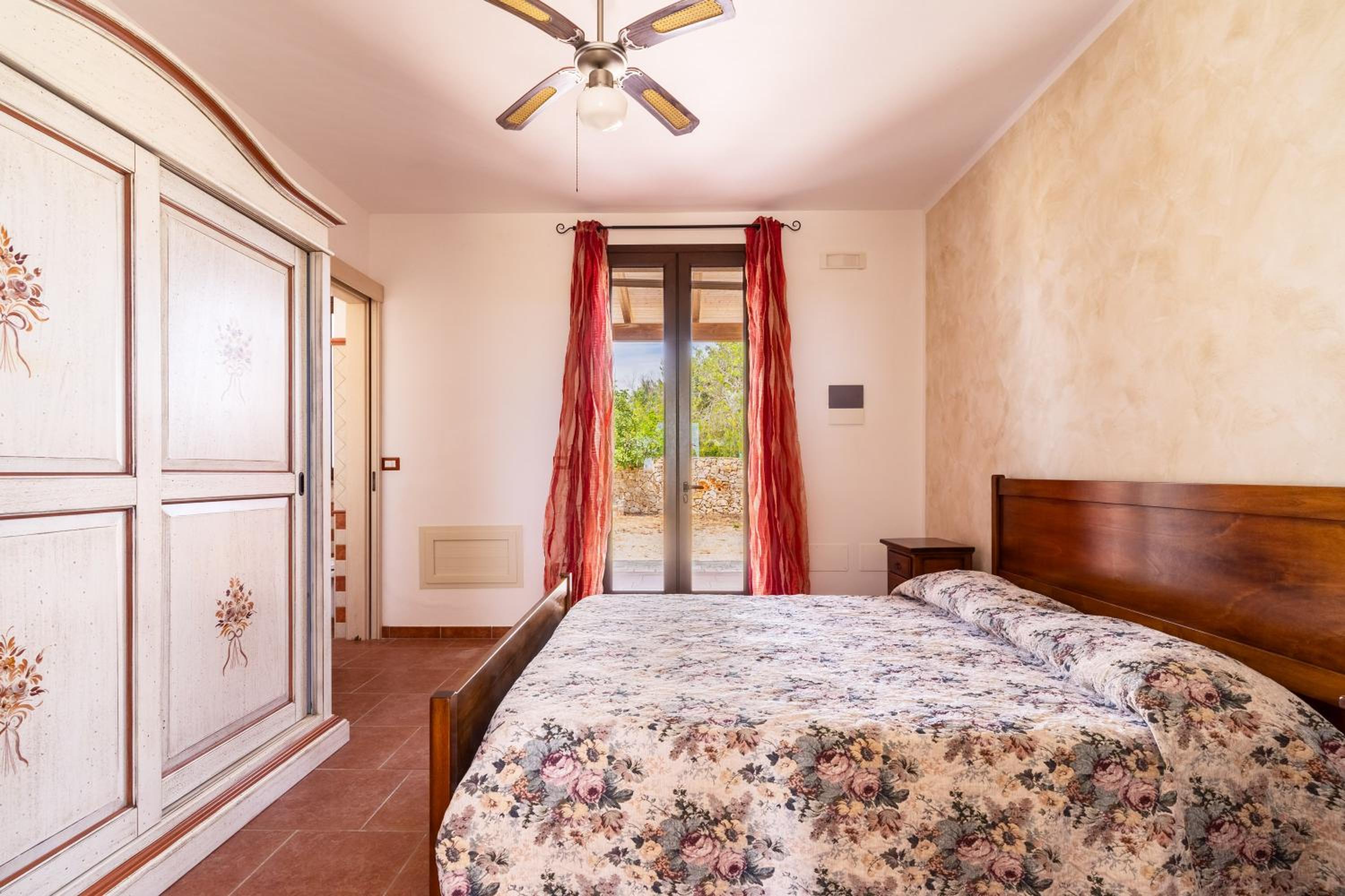 Superior One-Bedroom Apartment