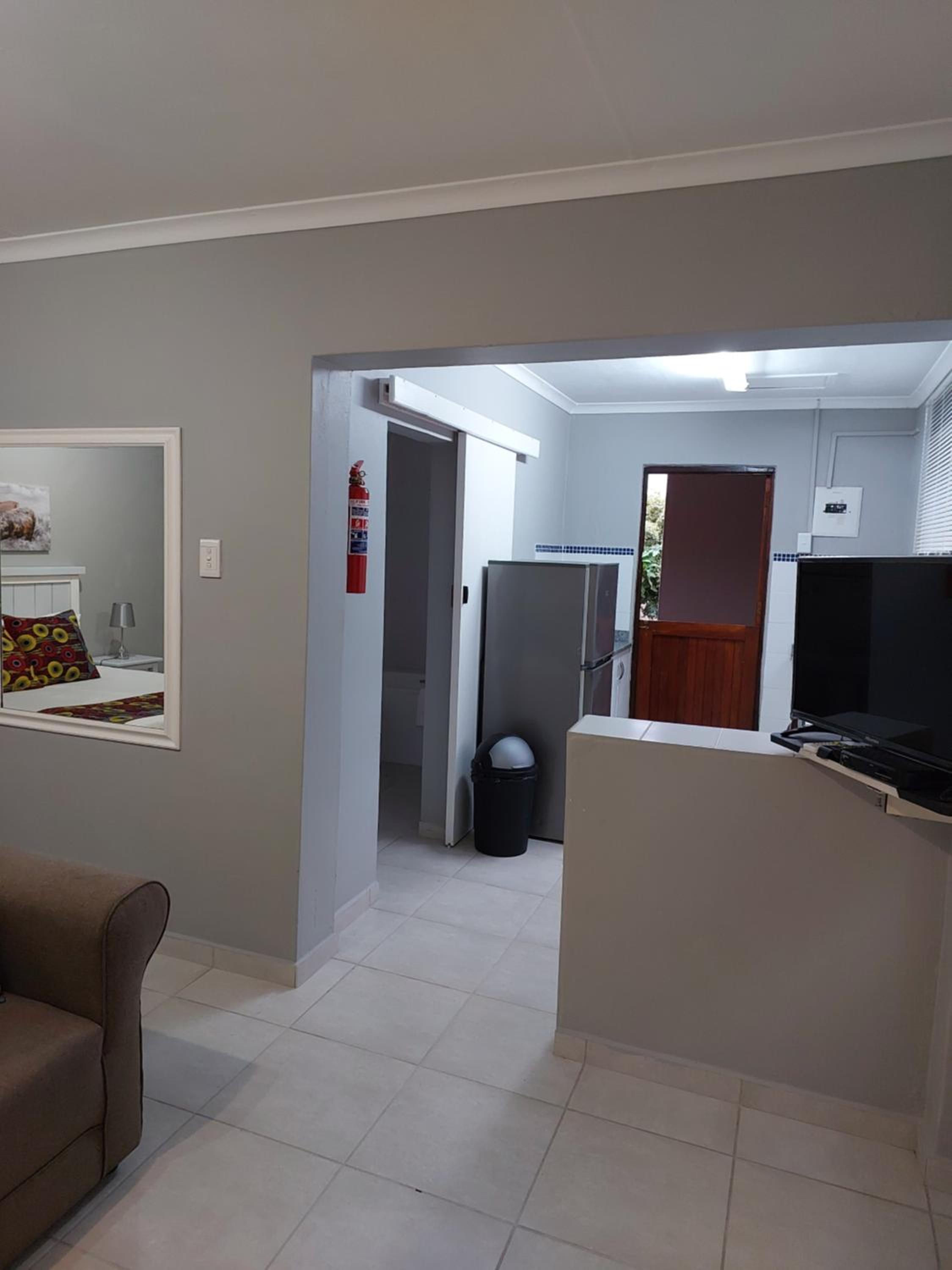 Studio with Terrace - Photo 6