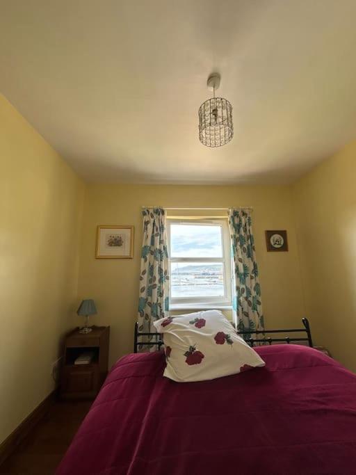Three-Bedroom House photo 3