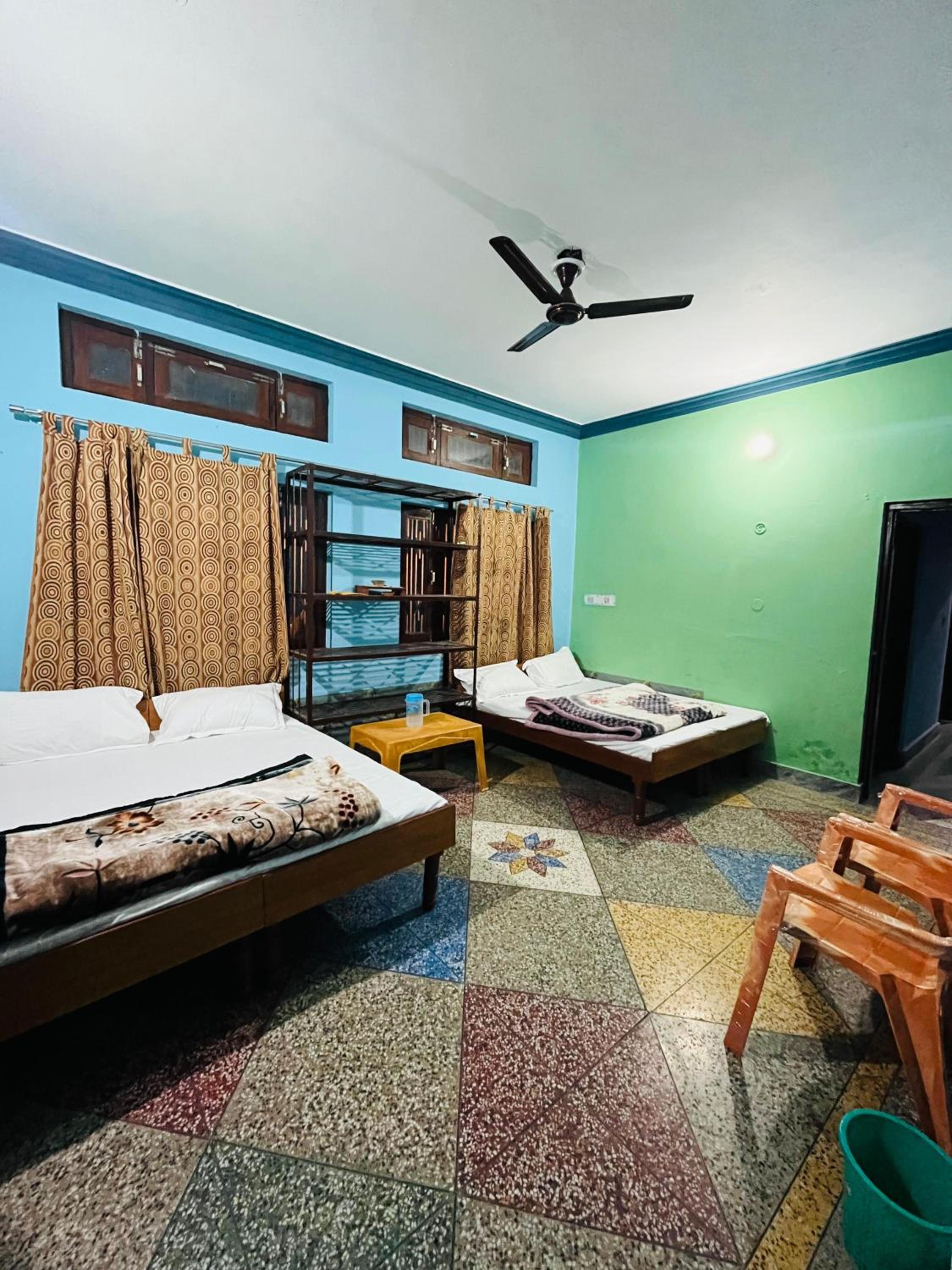Quadruple Room With Private Bathroom photo 1