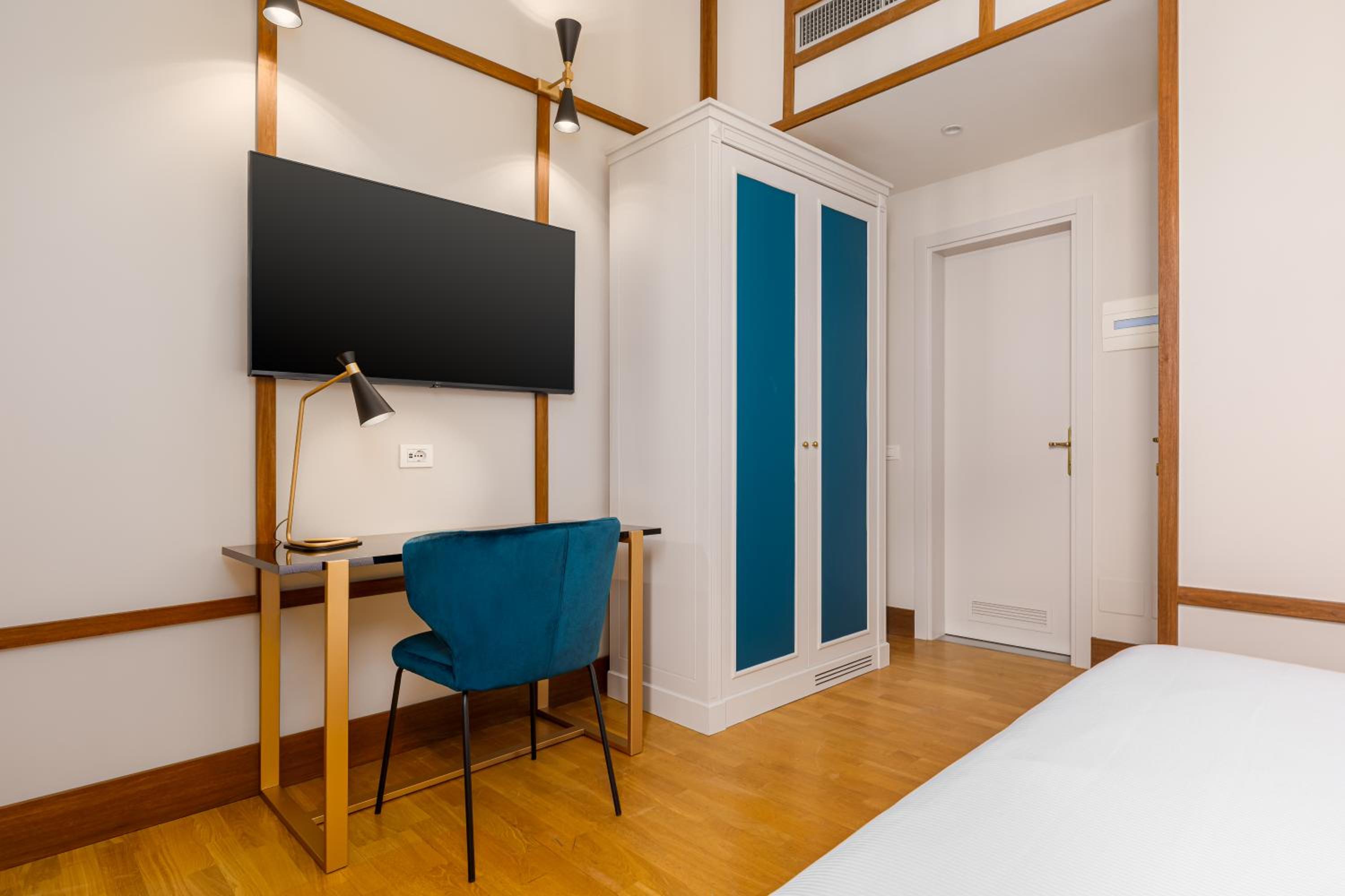 Available room