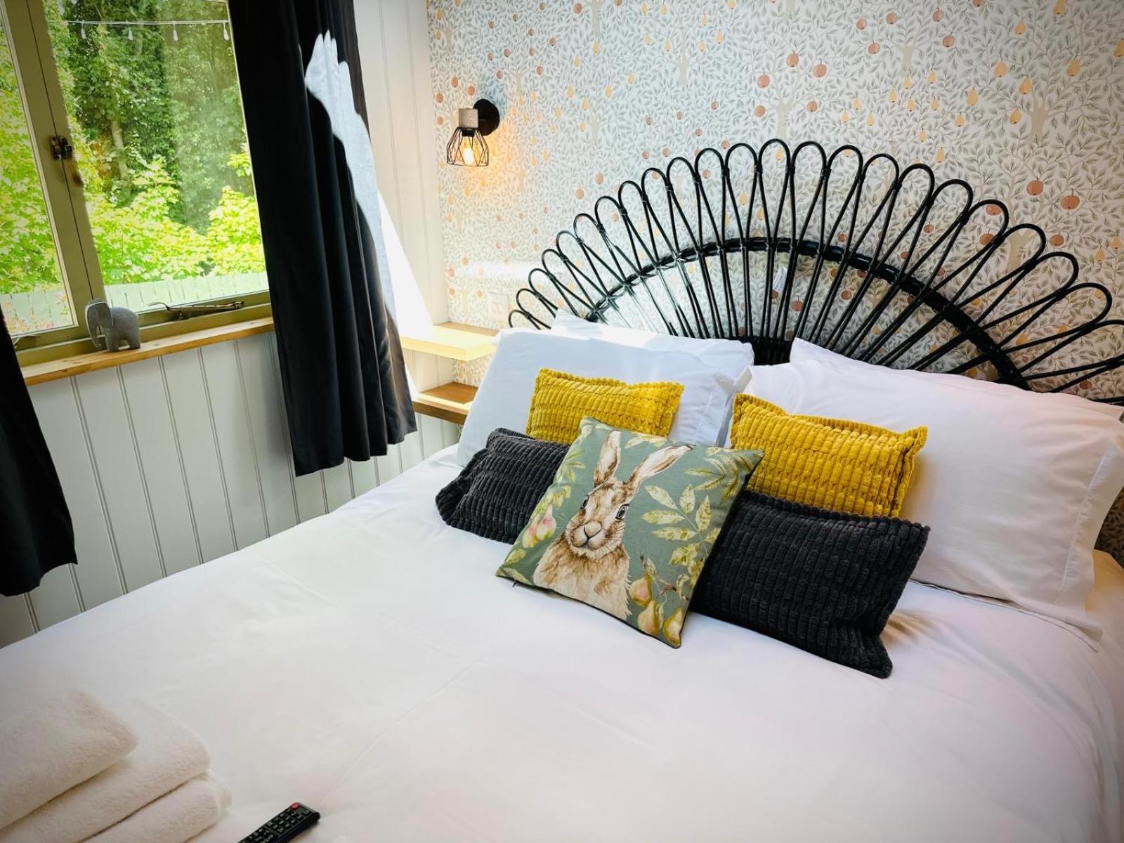 Shepherds Hut - Photo 4