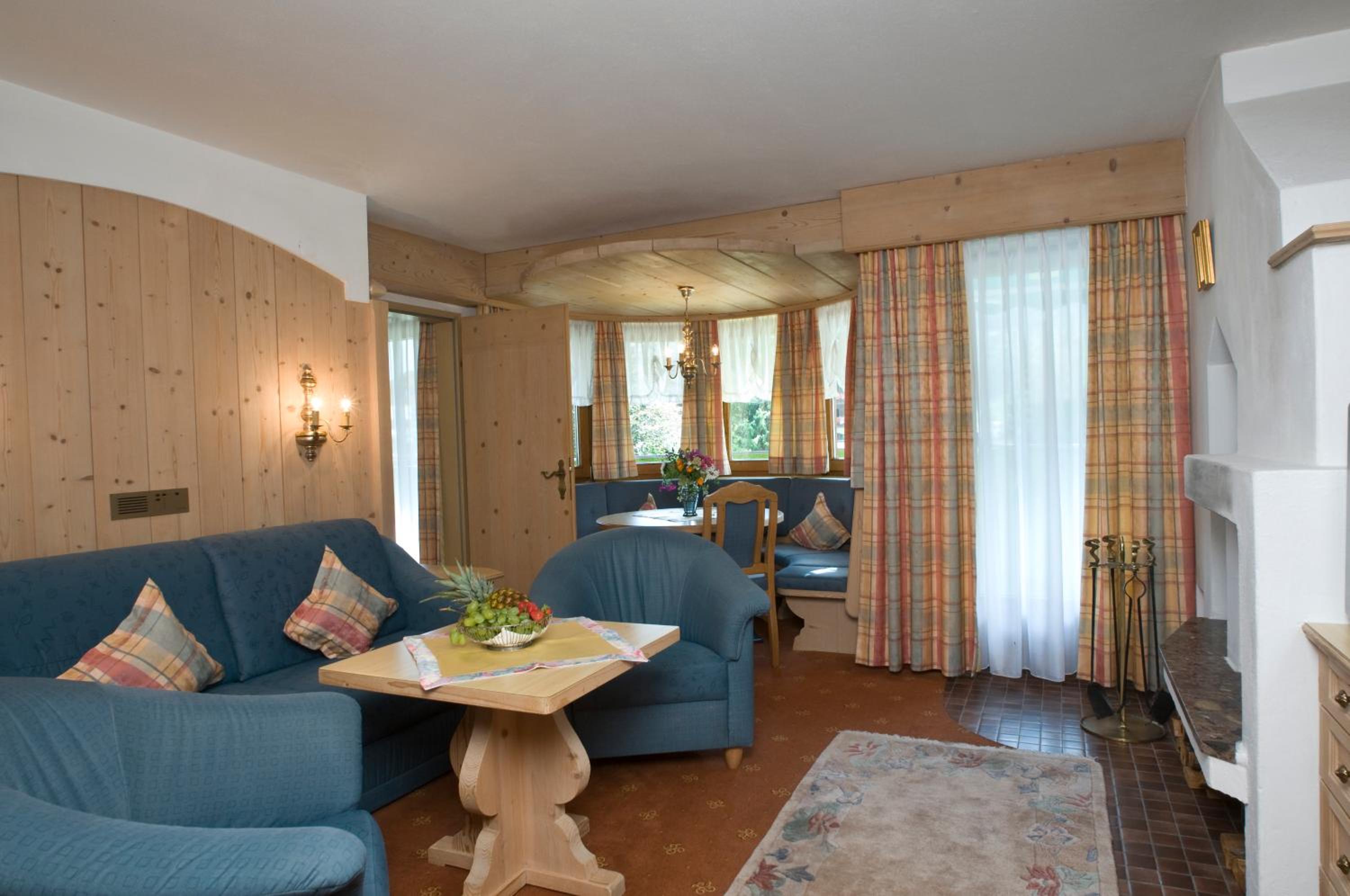 Suite with Garden View photo 2