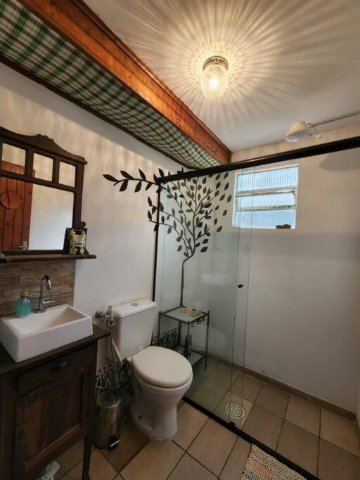 Three-Bedroom House photo 3