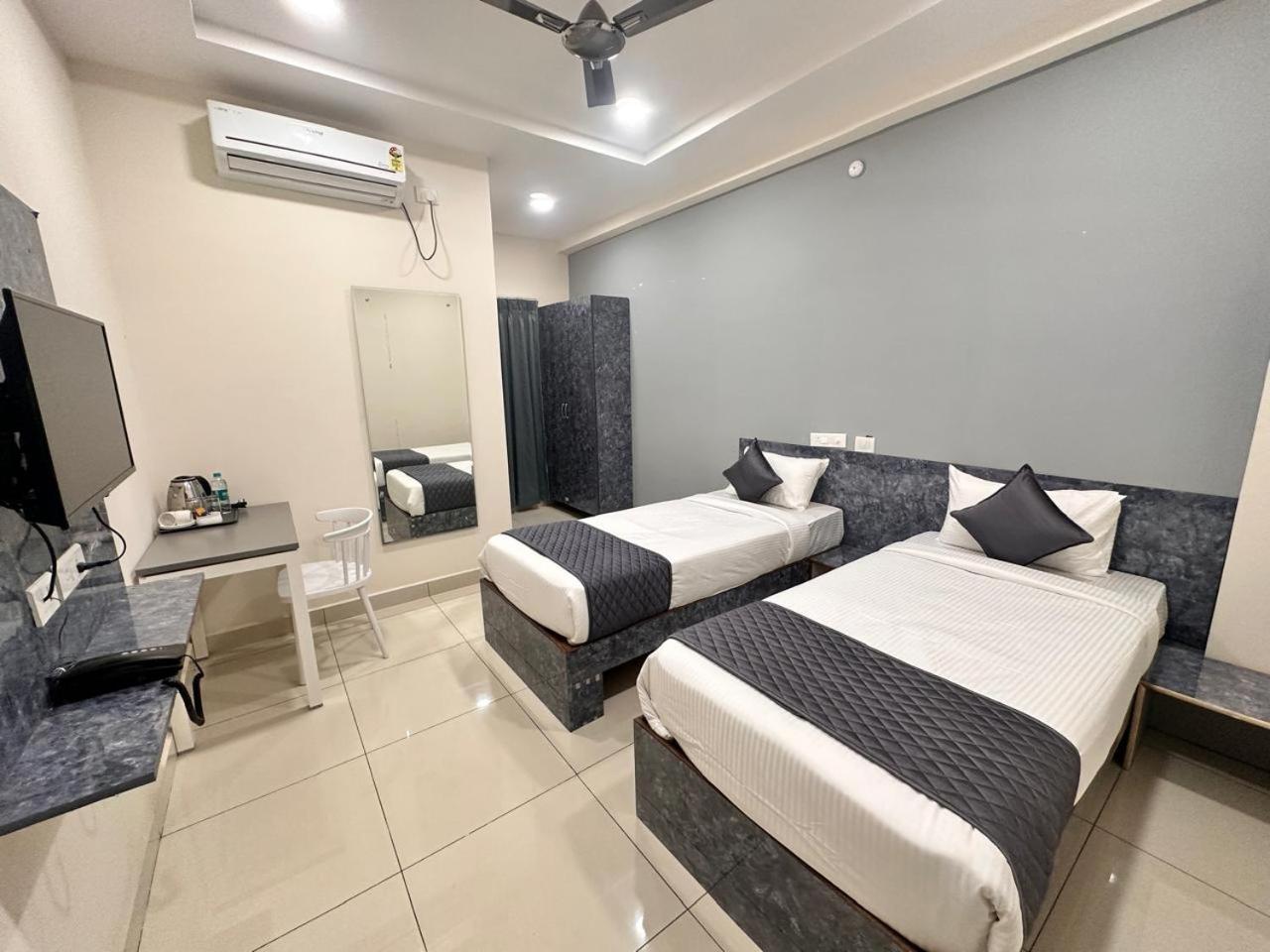 Superior Deluxe Double or Twin Room