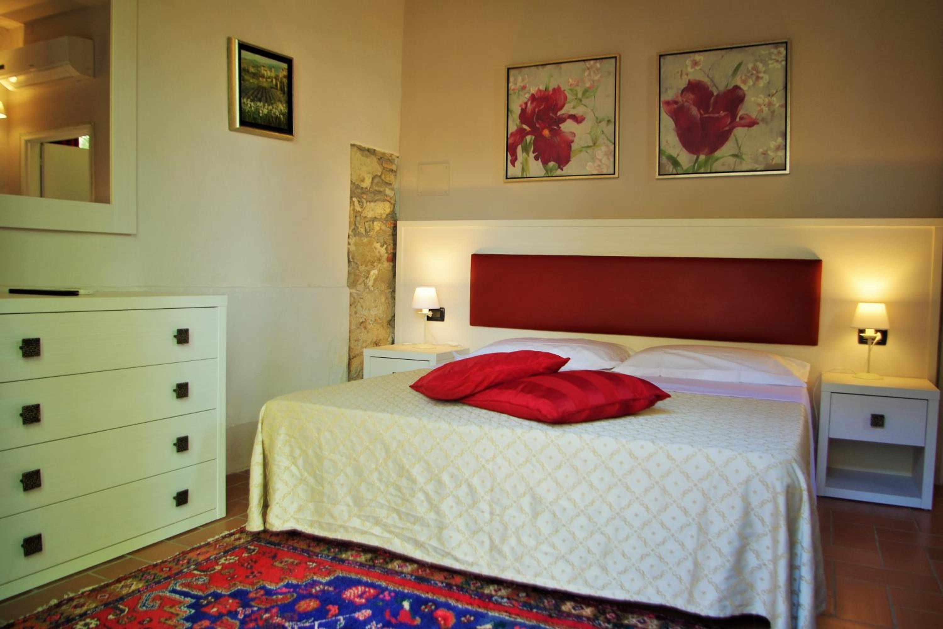 Double Room - Photo 1