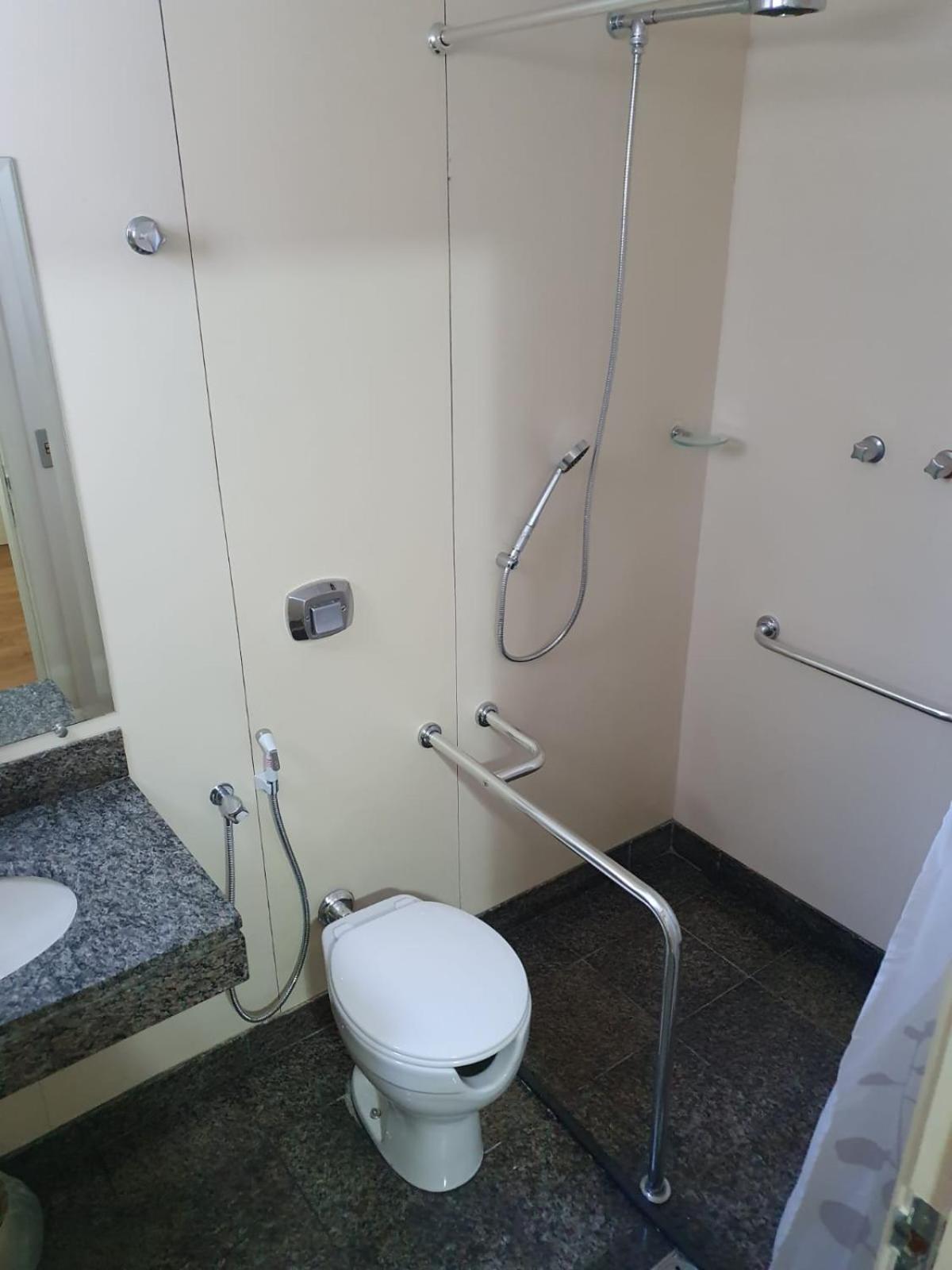 Twin Room - Photo 7