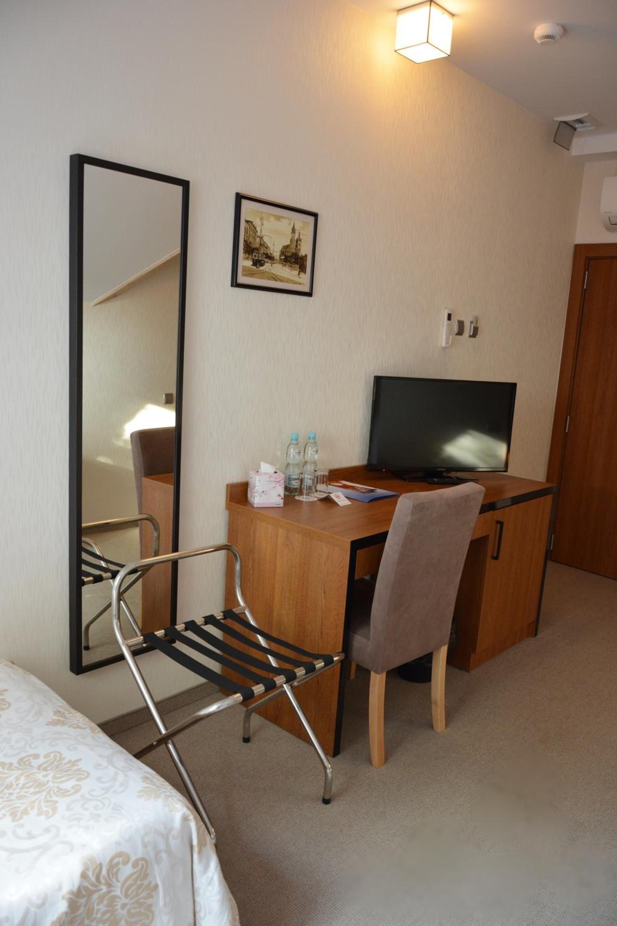 Standard Double Room photo 3