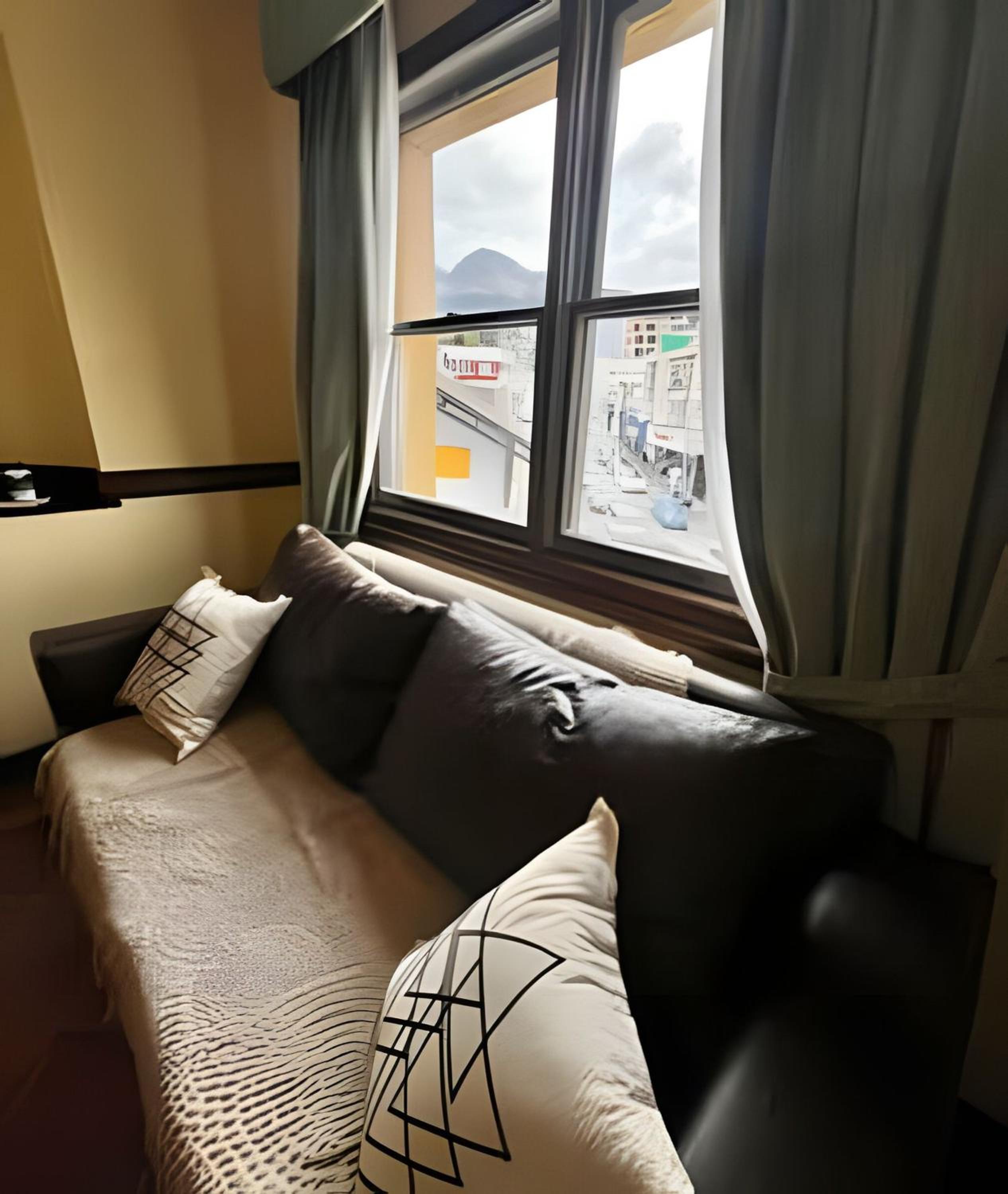 Apartment photo 2