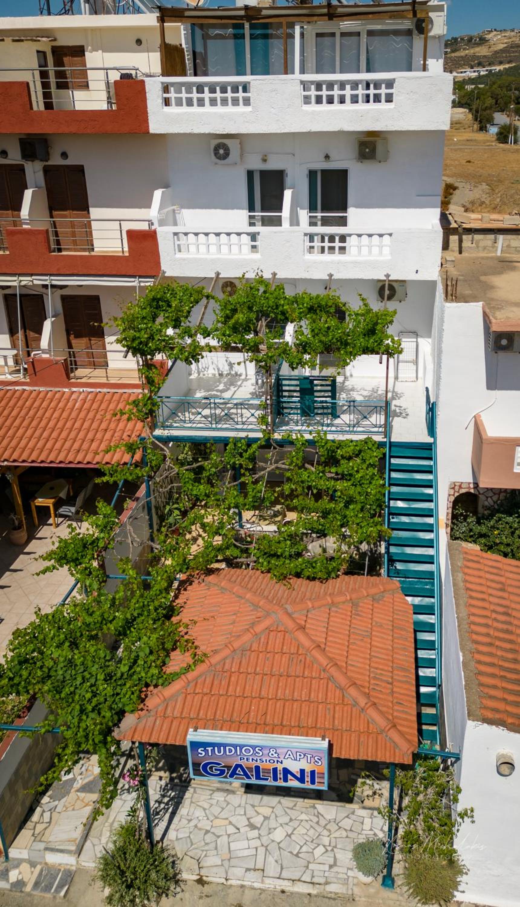 Apartment with View and Balcony - Photo 13