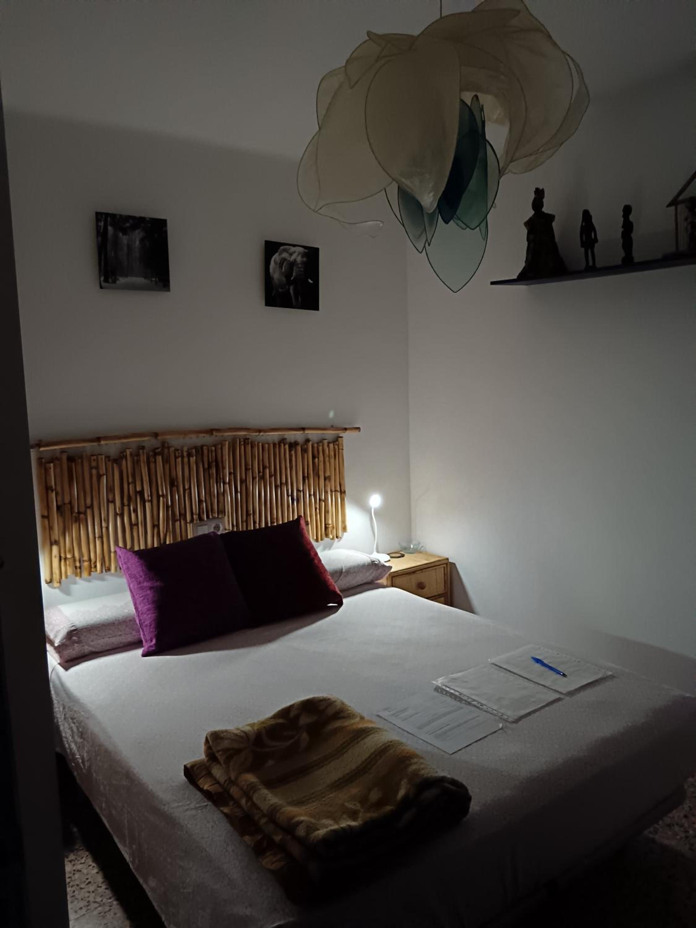Double Room with Shared Bathroom photo 2