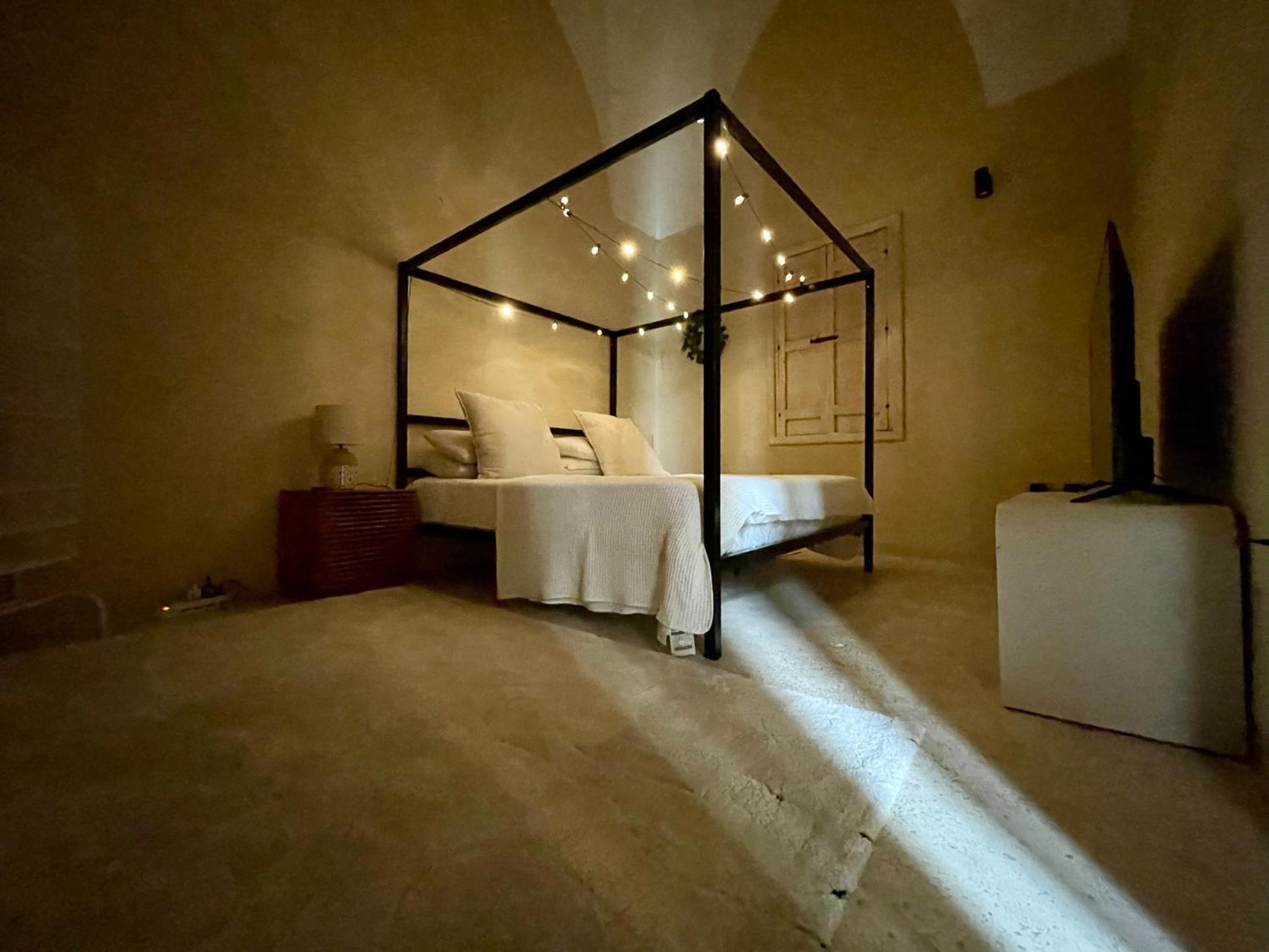 One-Bedroom Deluxe Apartment