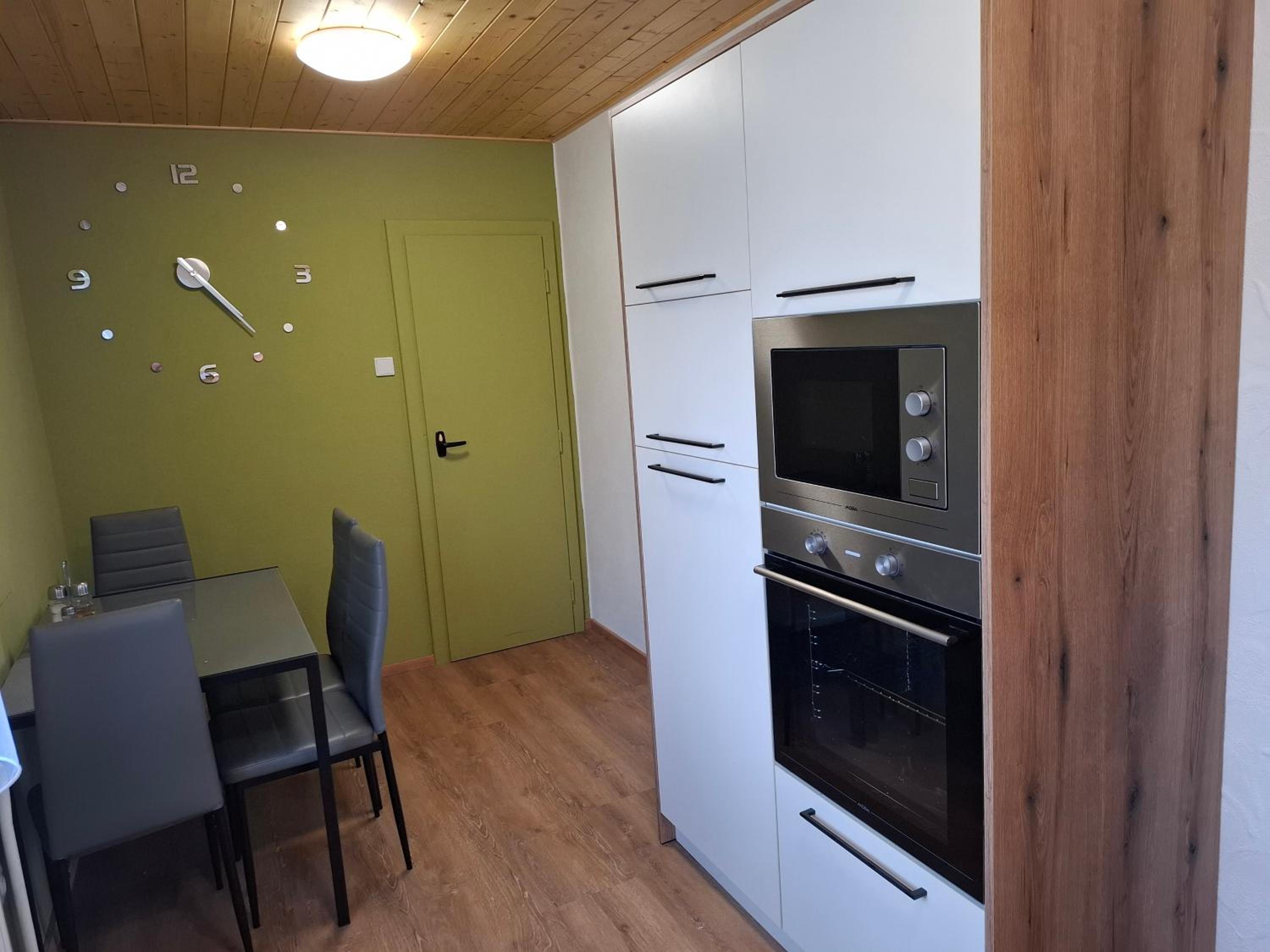 Two-Bedroom Apartment - Photo 12