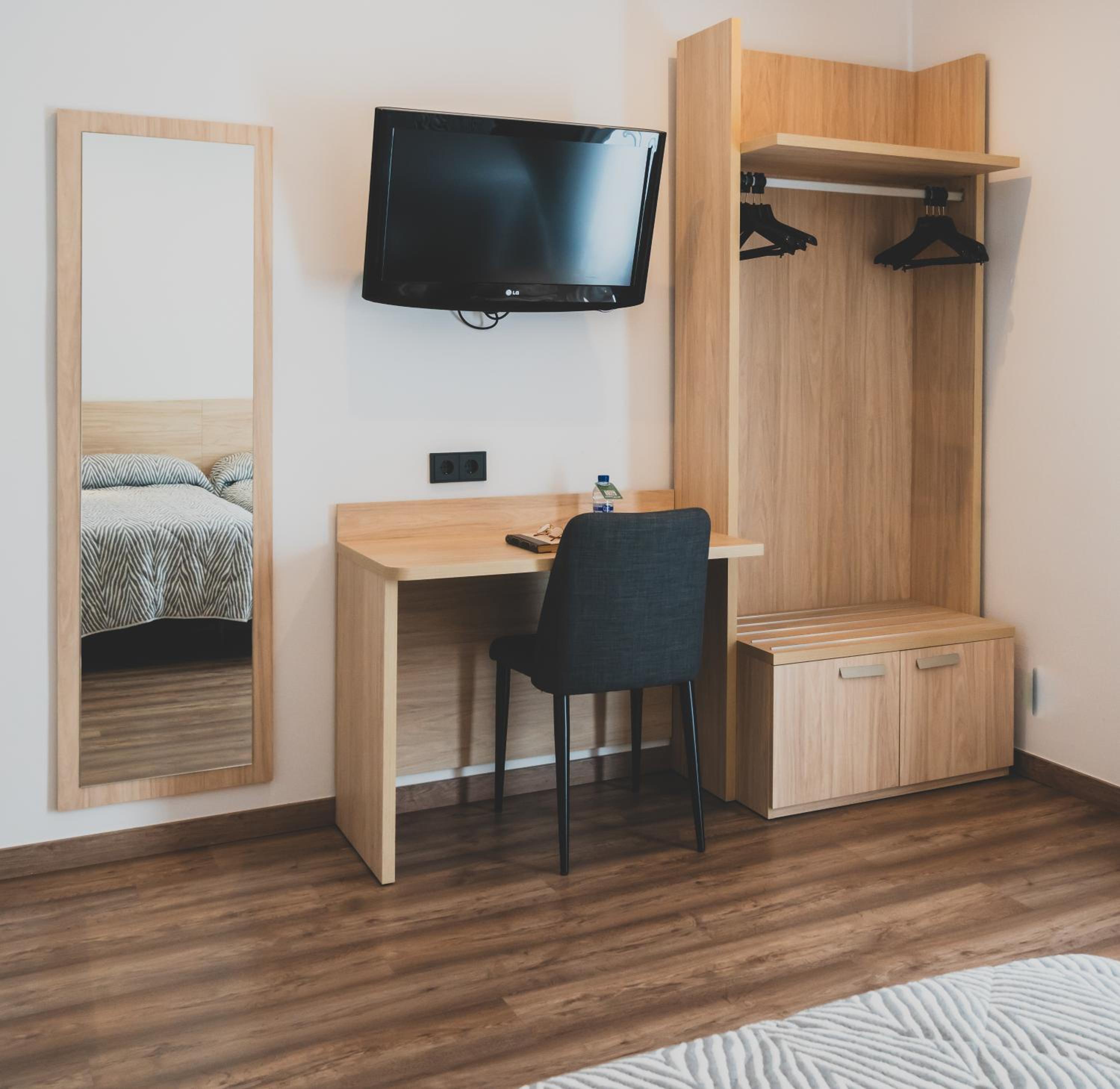 Double or Twin Room photo 2
