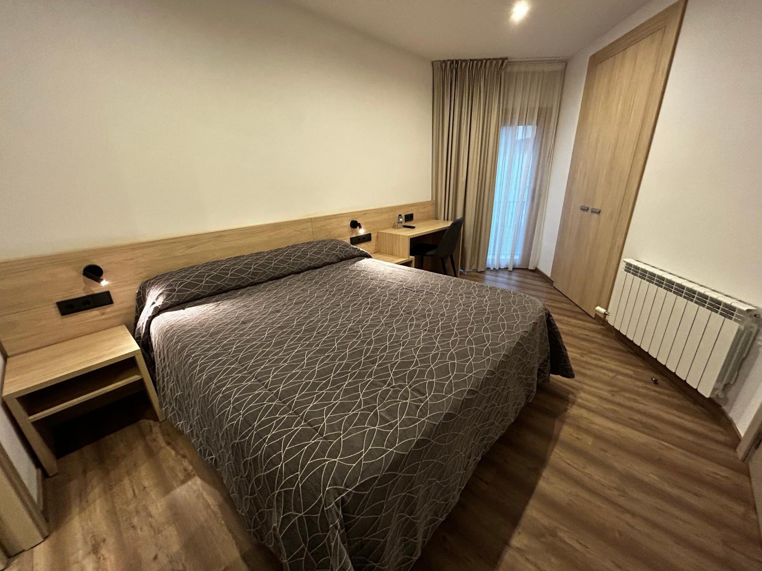 Double or Twin Room photo 3
