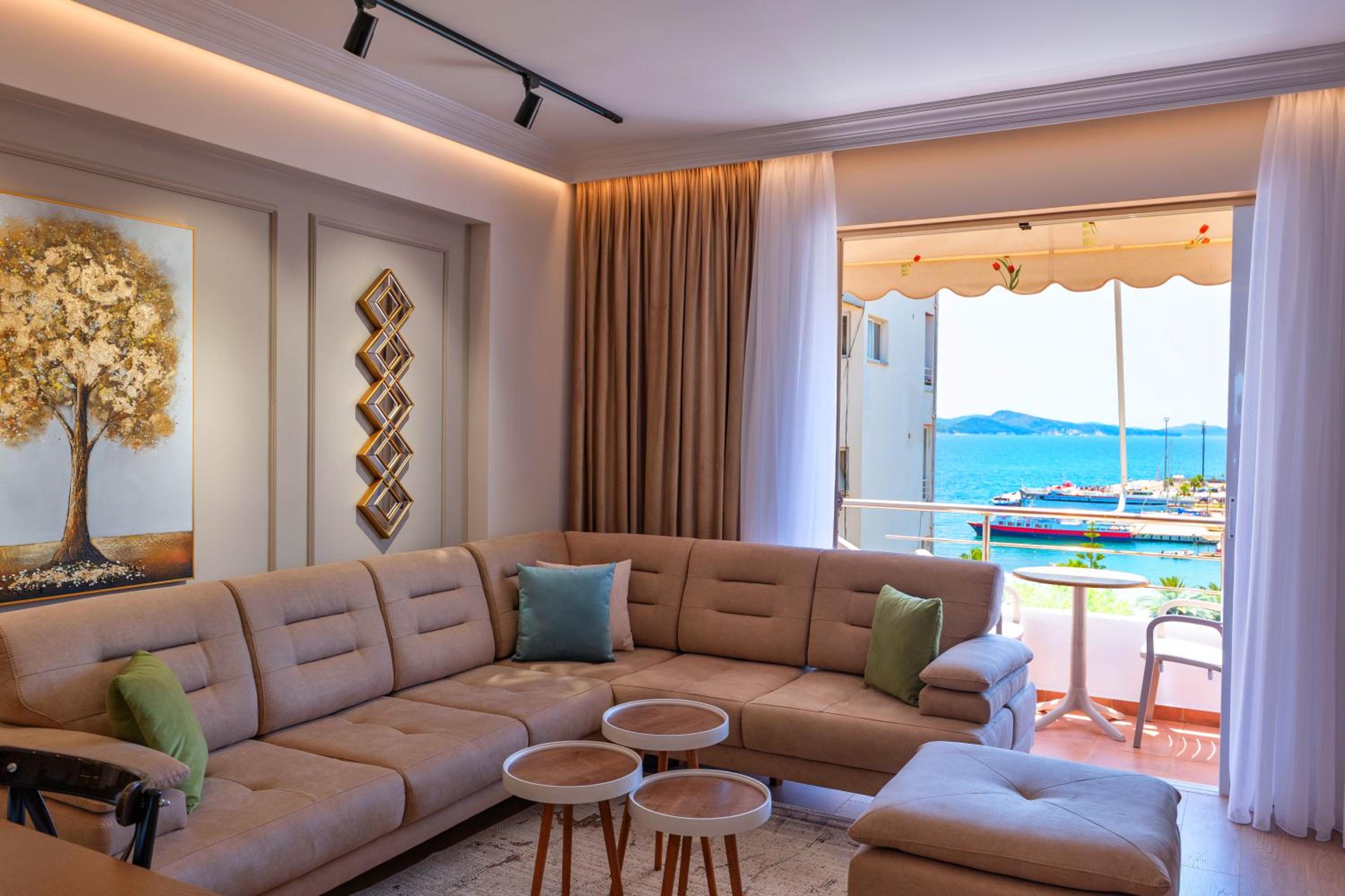 Two-Bedroom Deluxe Apartment With Ocean View