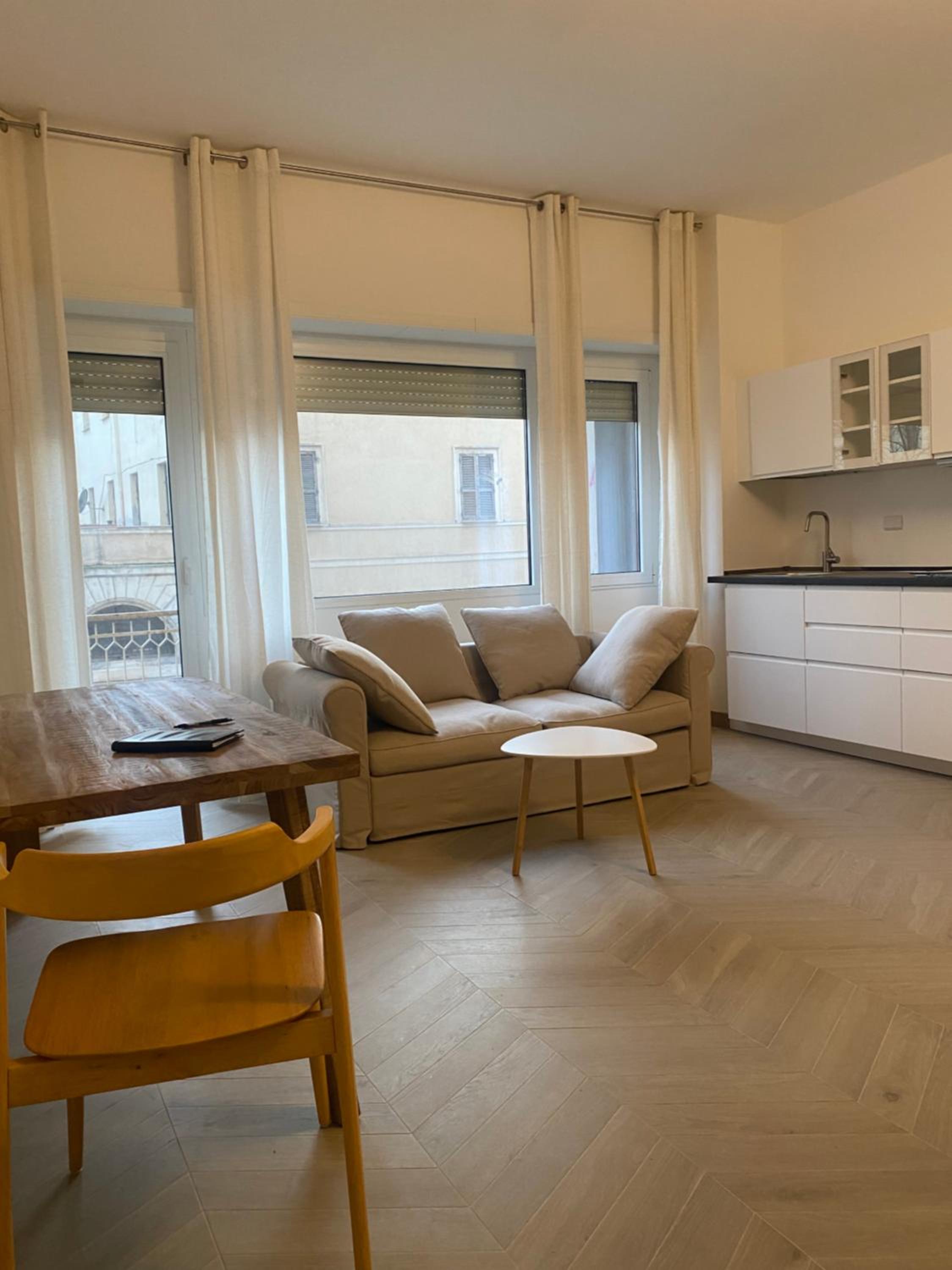 One-Bedroom Apartment with City View photo 1