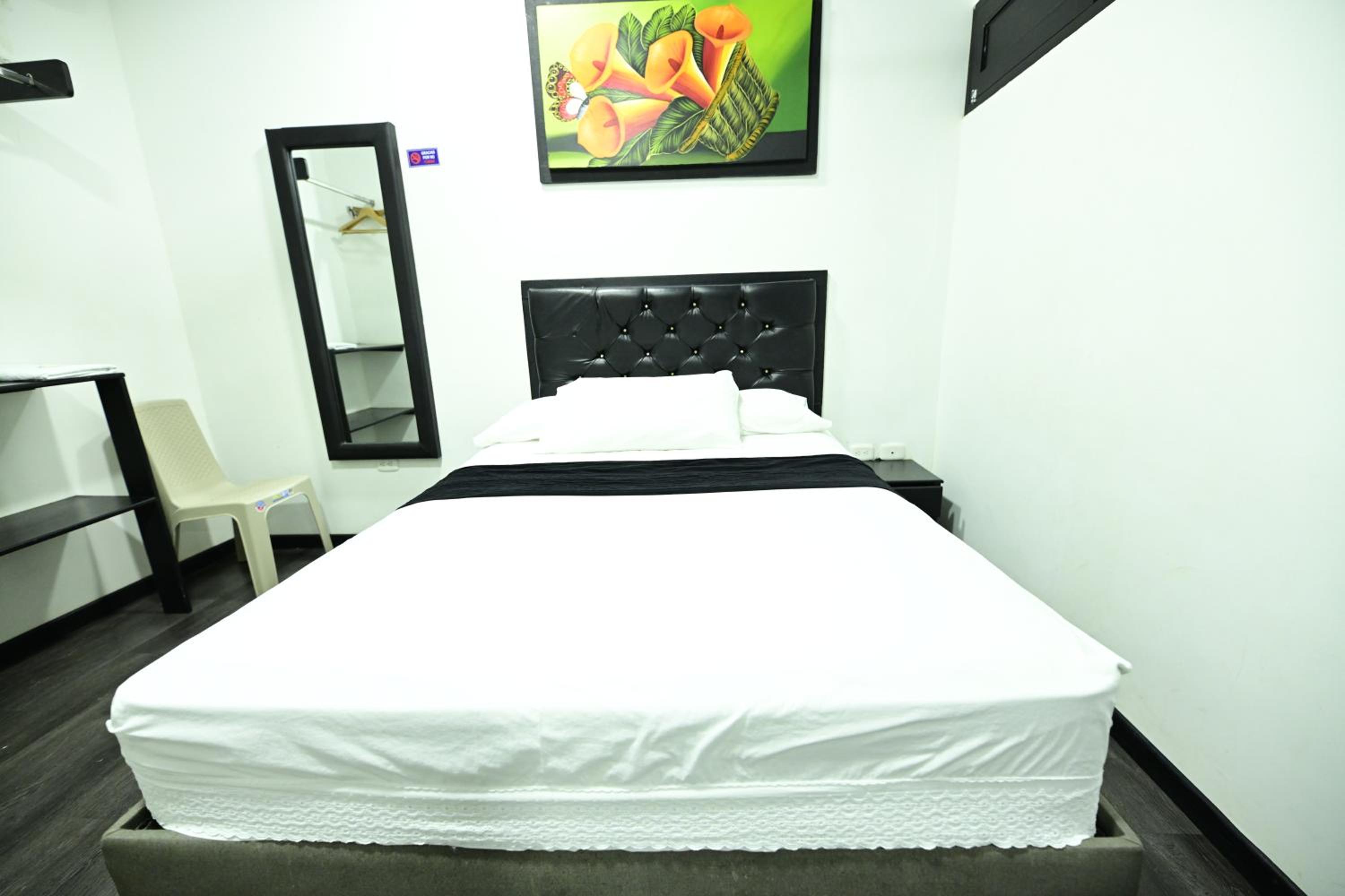 Single Room photo 3