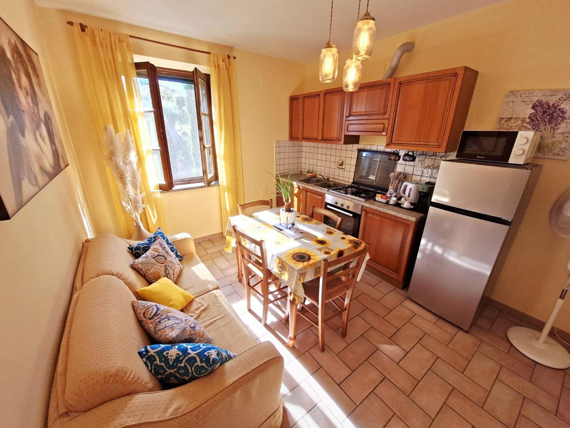 Two-Bedroom Deluxe Apartment with Balcony photo 2