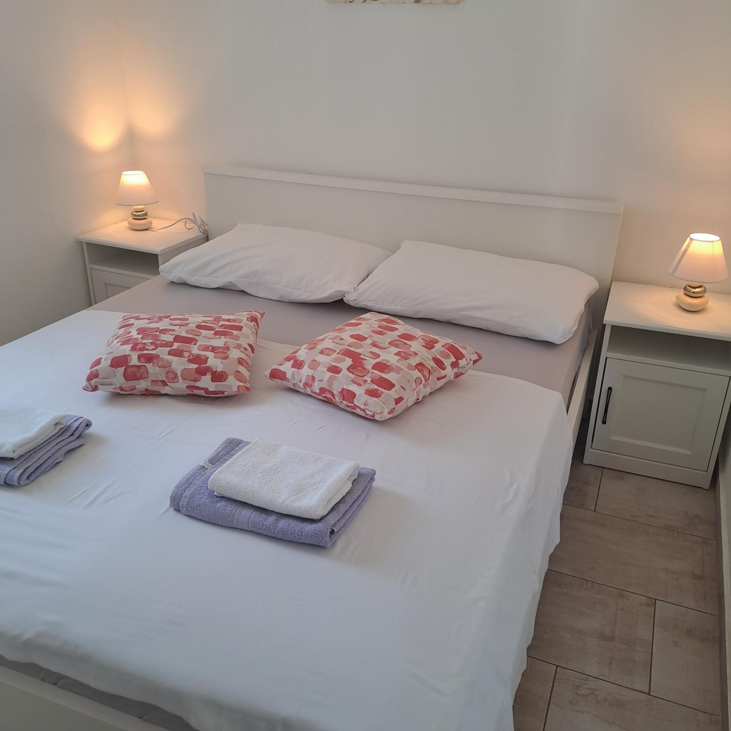 Apartment - Photo 25