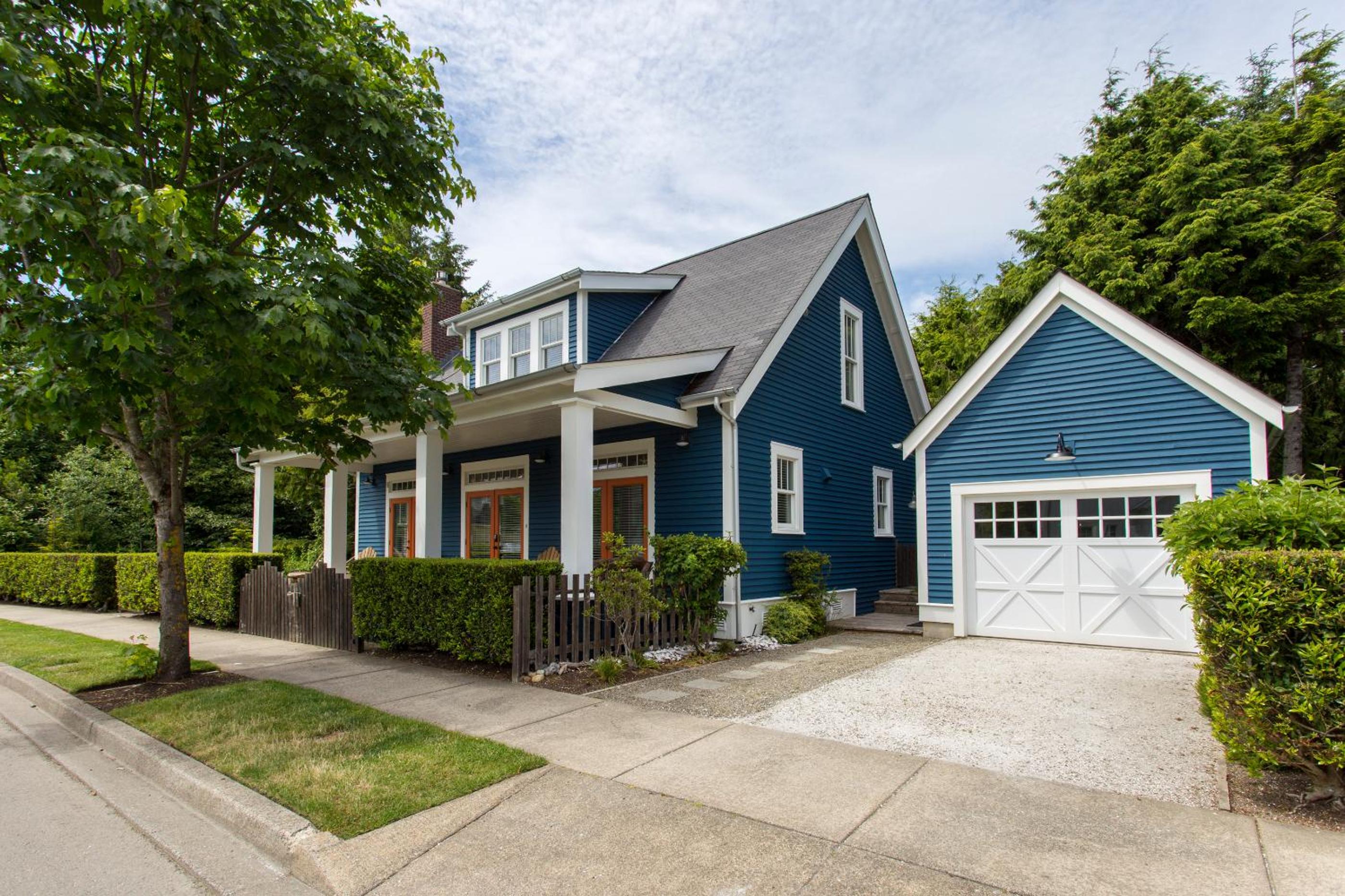 Four-Bedroom House photo 2