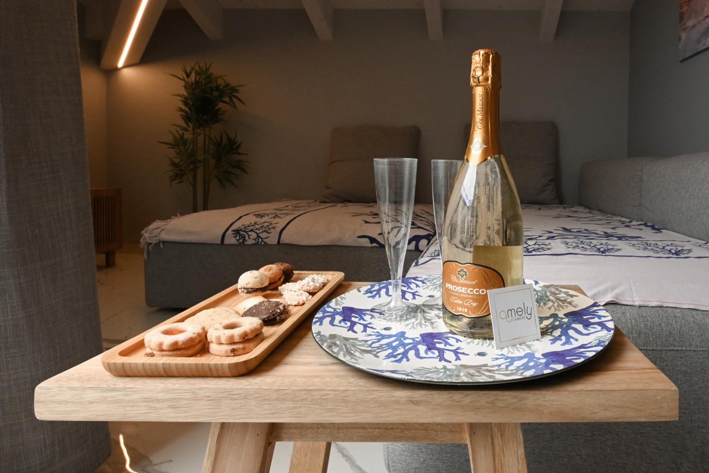 Suite with Terrace - Photo 18