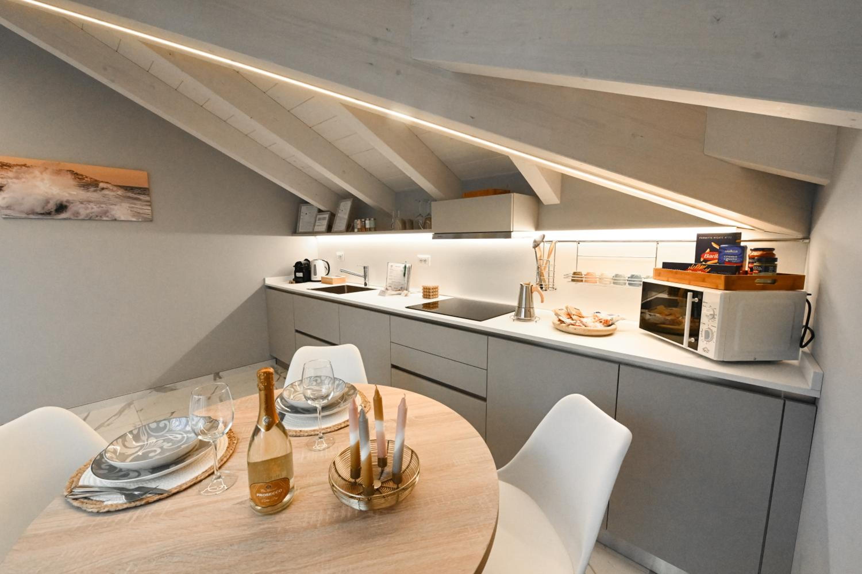 Suite with Terrace - Photo 17