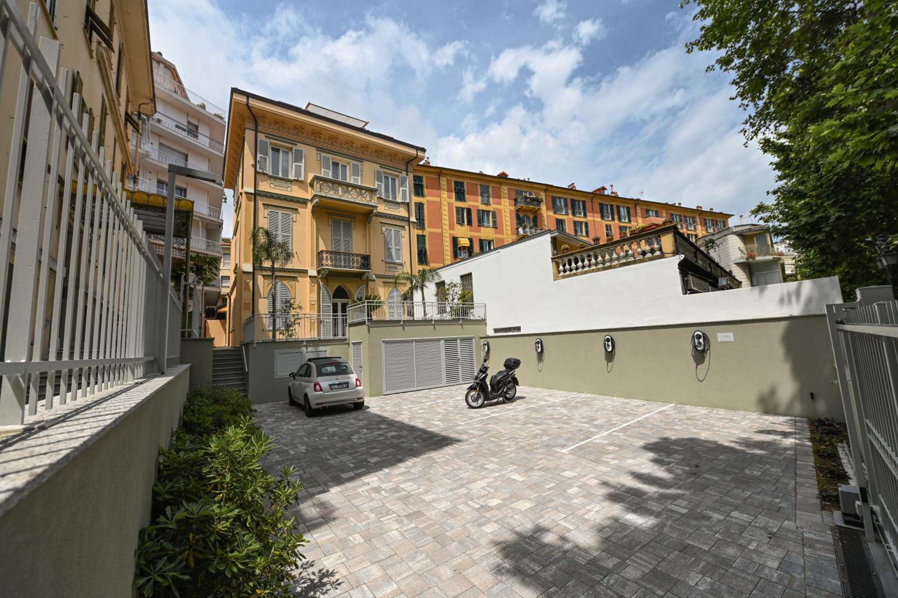Suite with Terrace - Photo 19