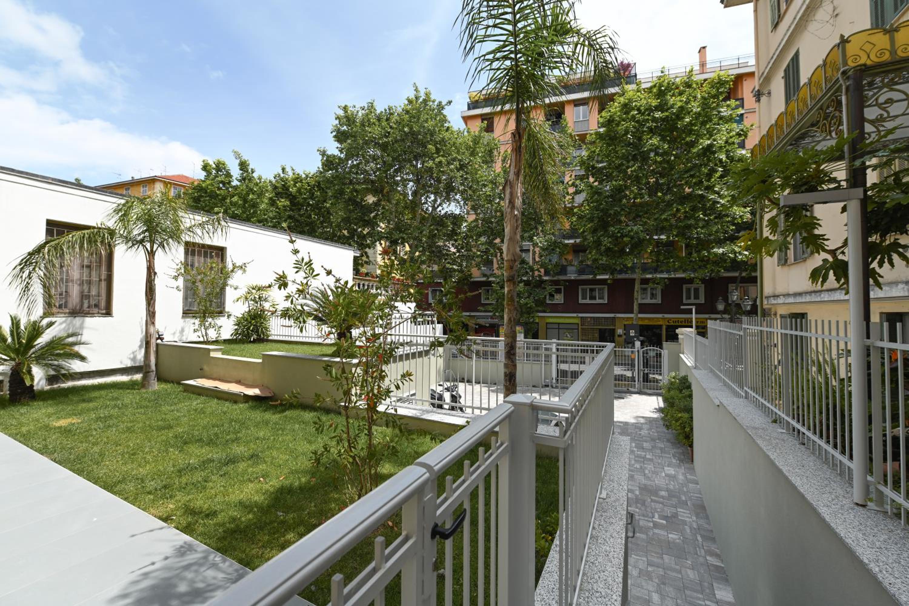 Suite with Terrace - Photo 21