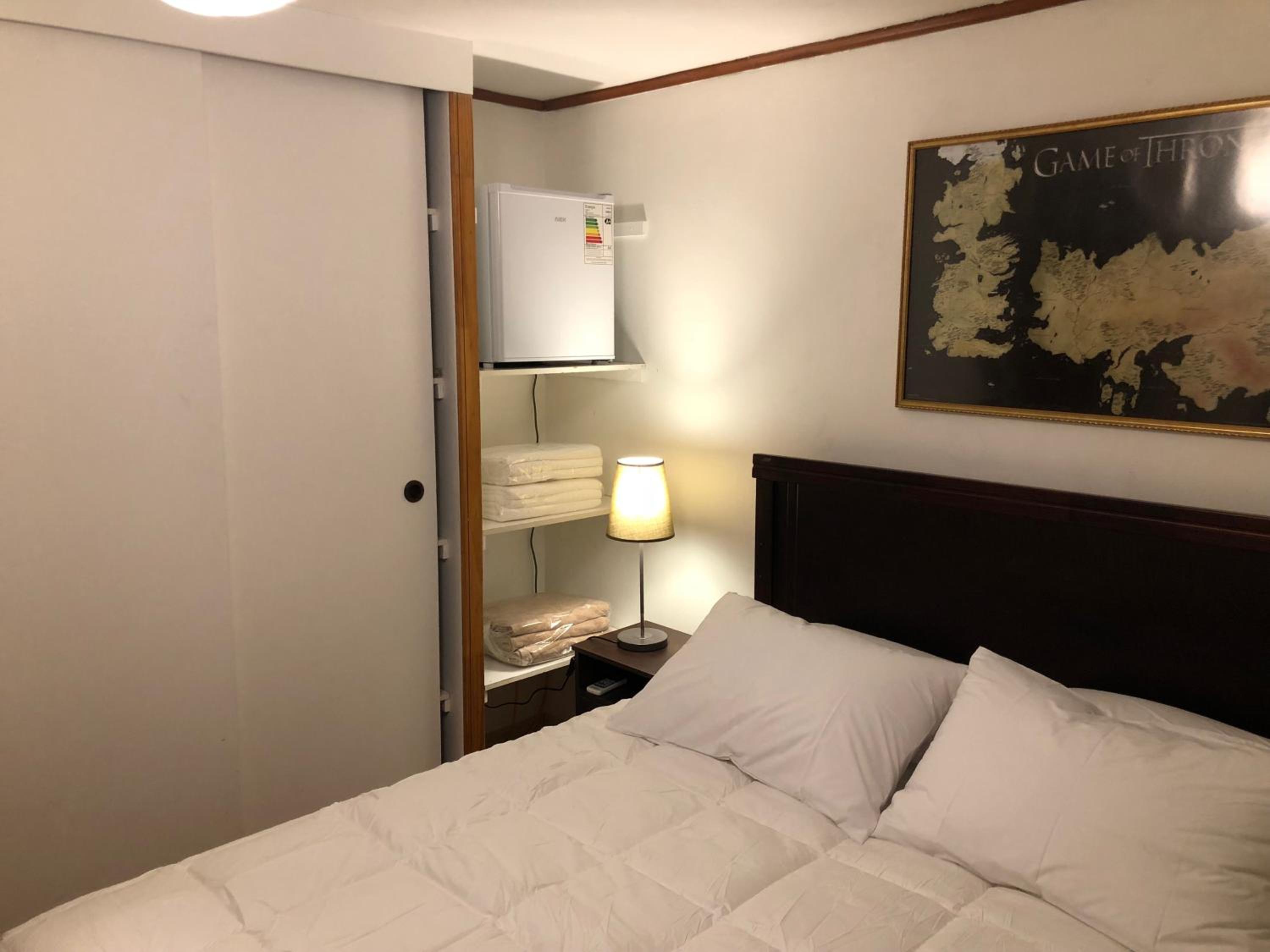 Double Room With Private Bathroom photo 1