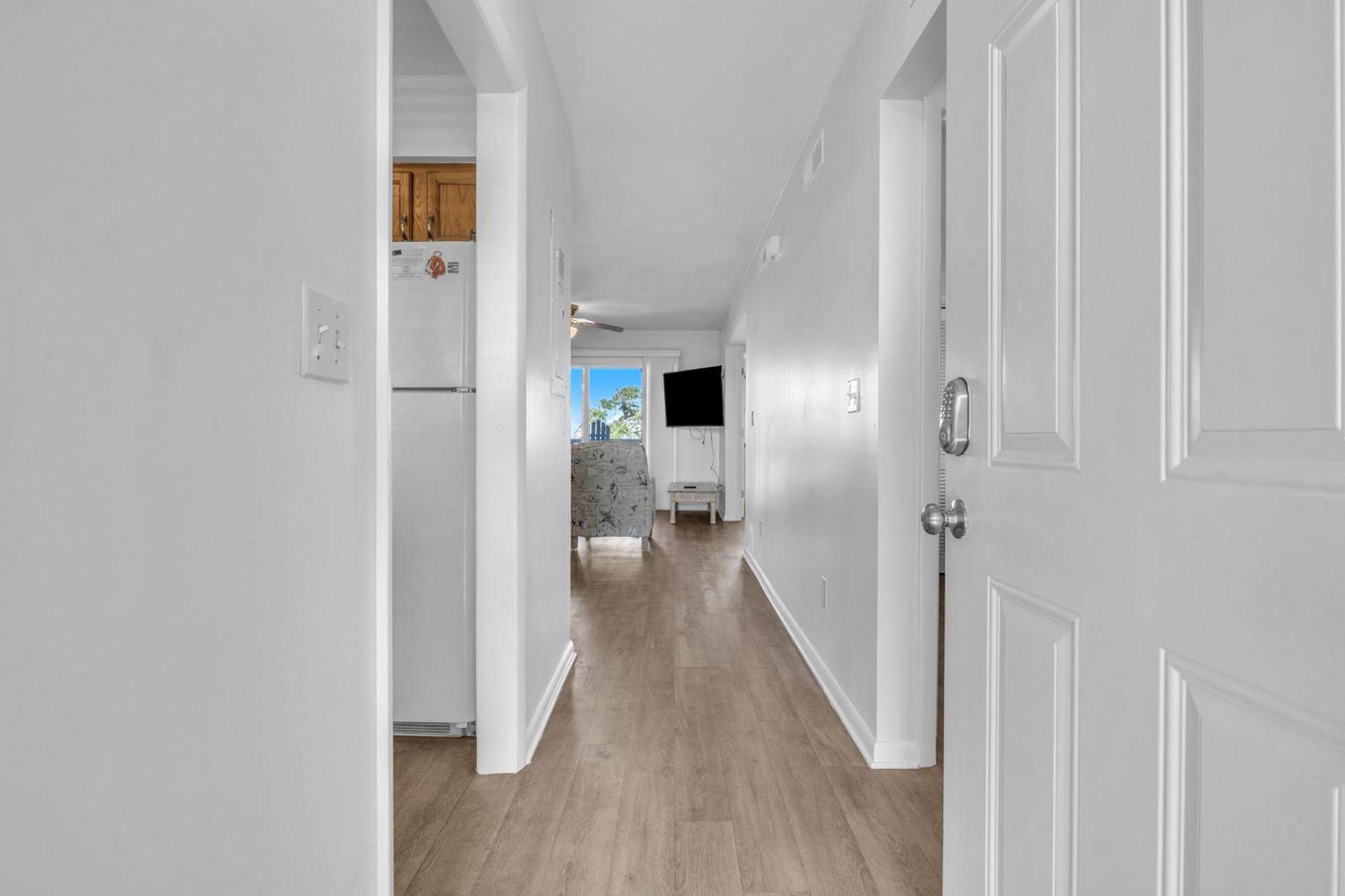 Three-Bedroom Apartment photo 3