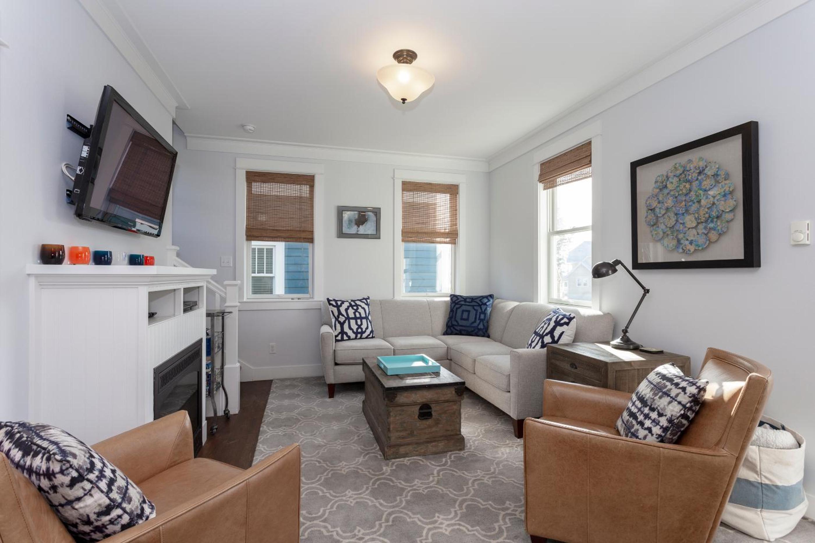 Two-Bedroom House photo 2