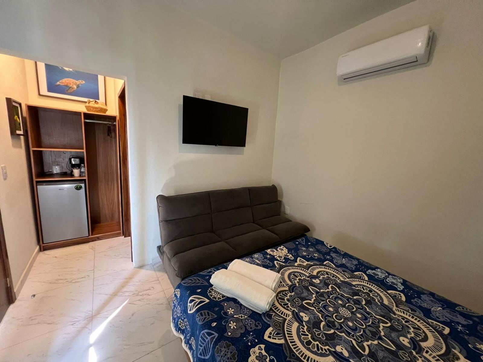 Double Room with Pool View photo 2