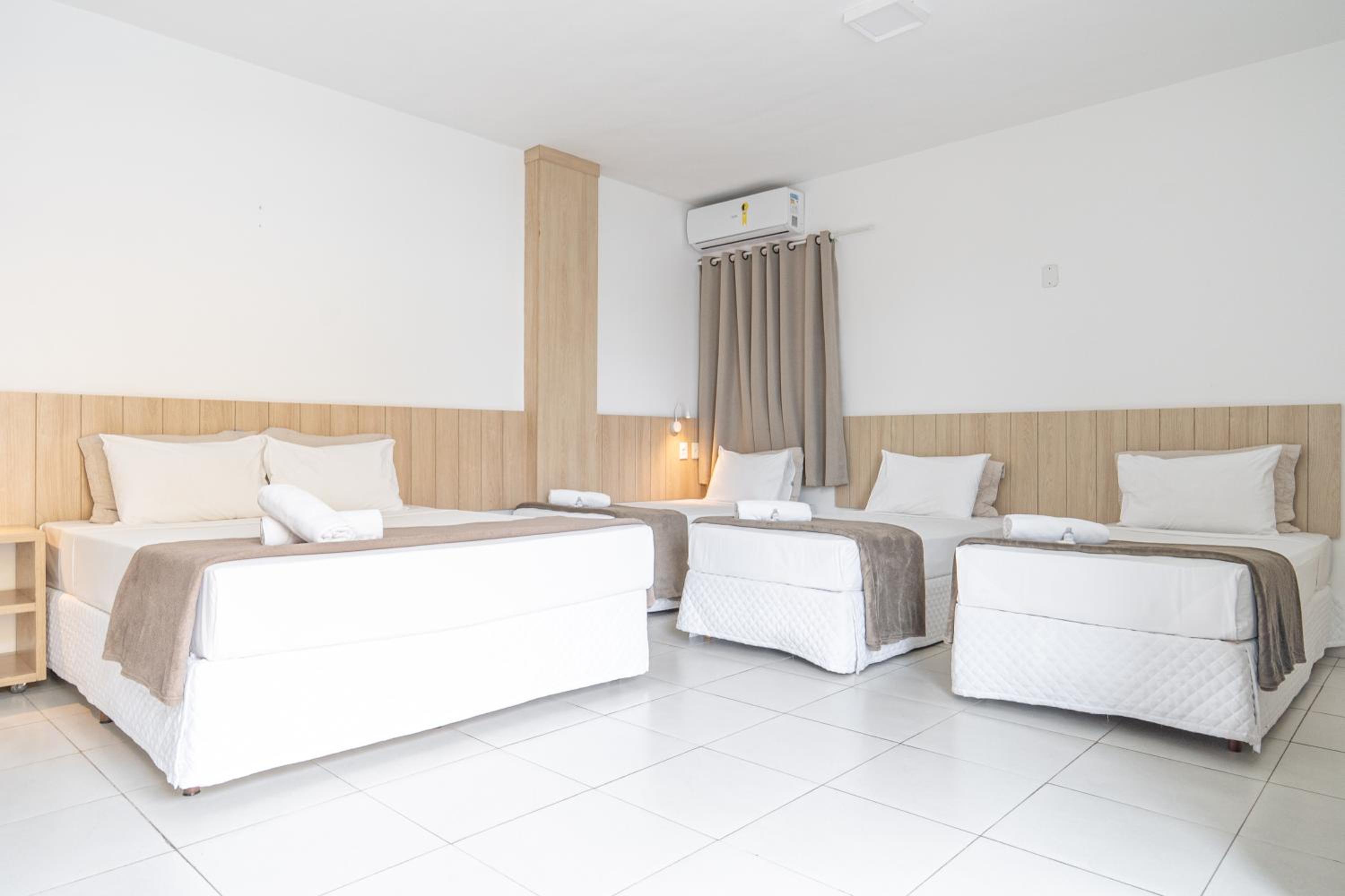 Family Room - Photo 8